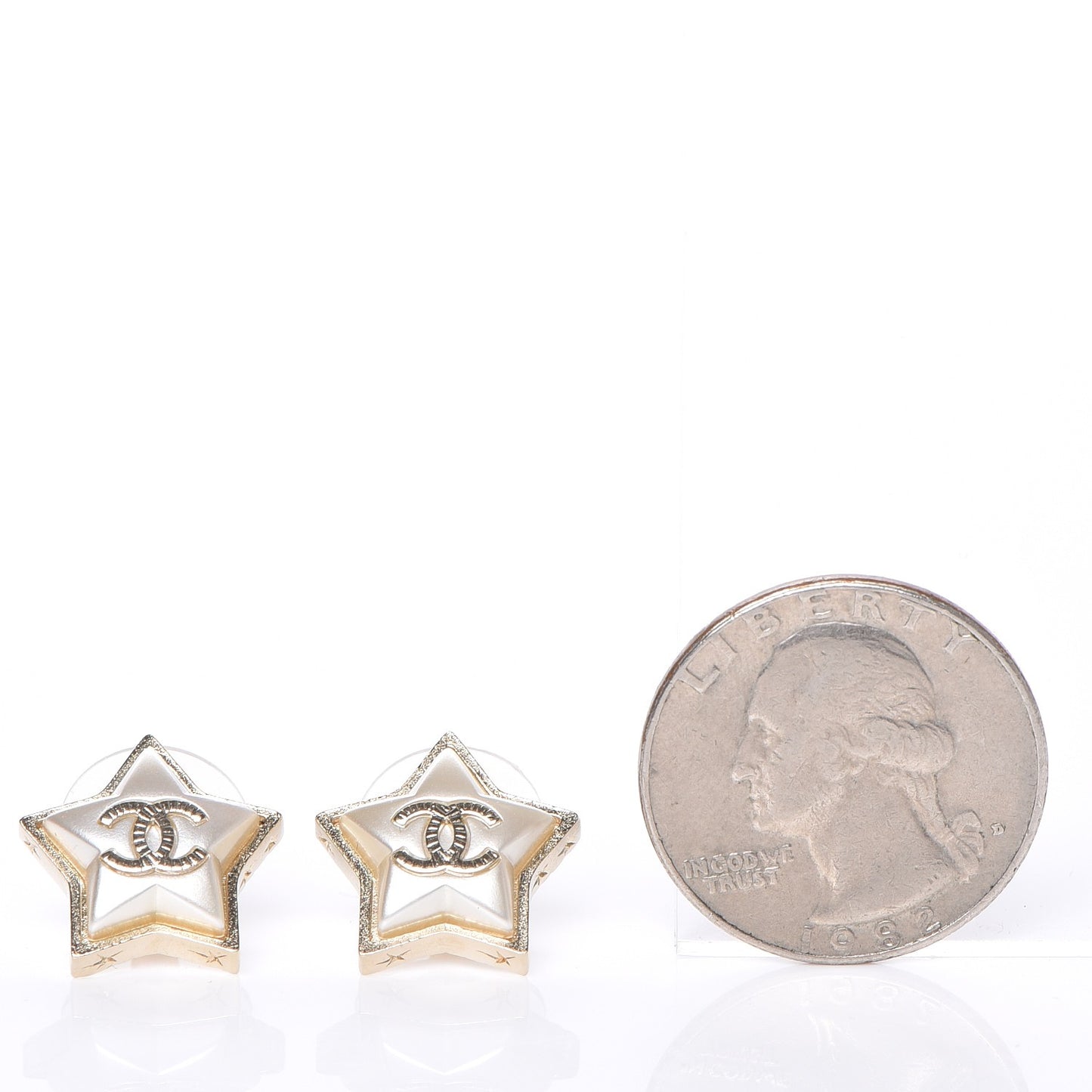 Metal Resin Star CC Earrings Silver Gold