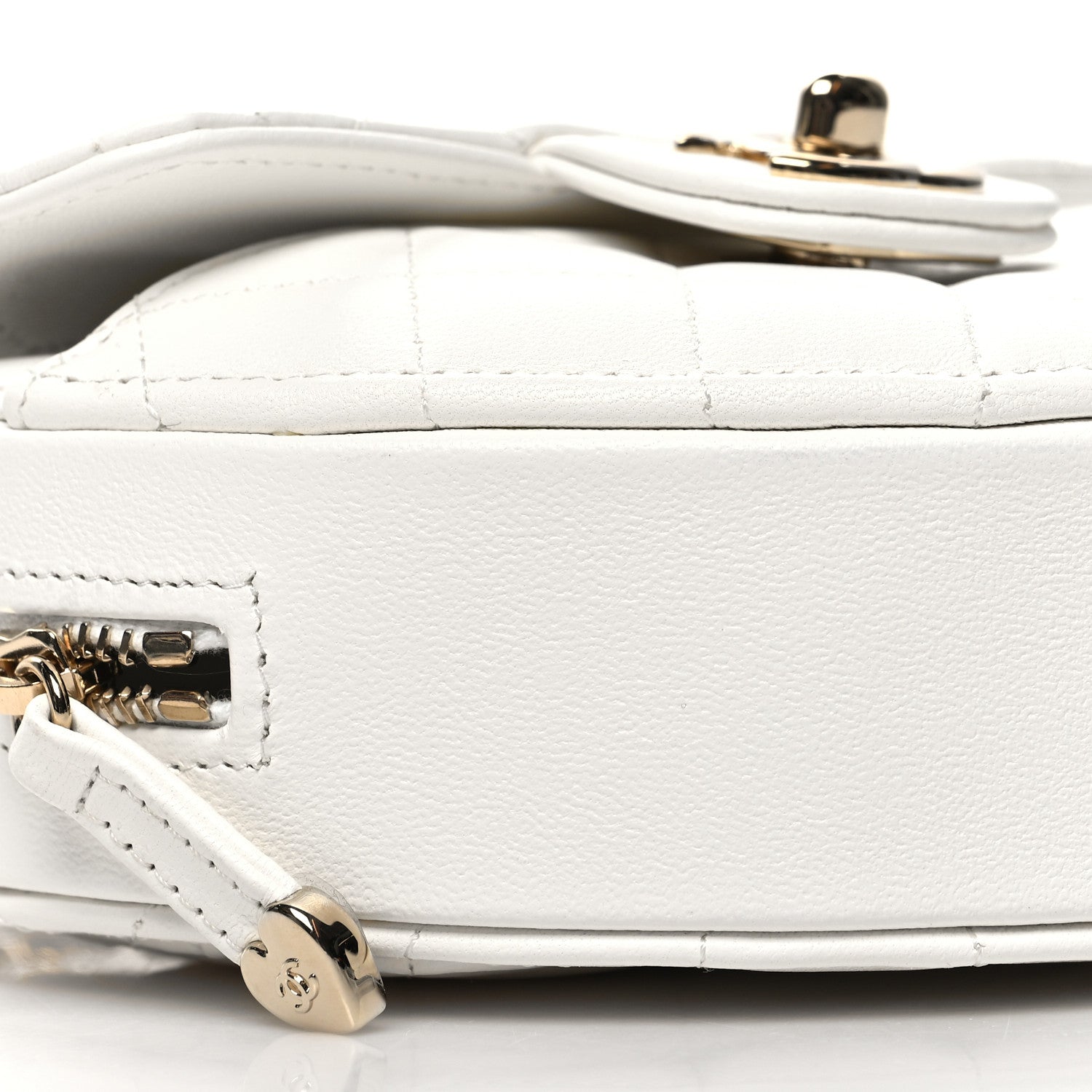 Chanel Lambskin Quilted CC In Love Heart Clutch With Chain White 9 of 11