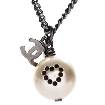 Chanel Pearl CC Pendant Necklace Ruthenium 4 of 7