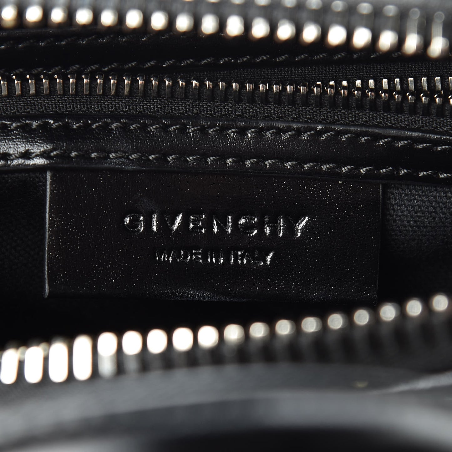 Shiny Lord Calfskin Mini Antigona Black
