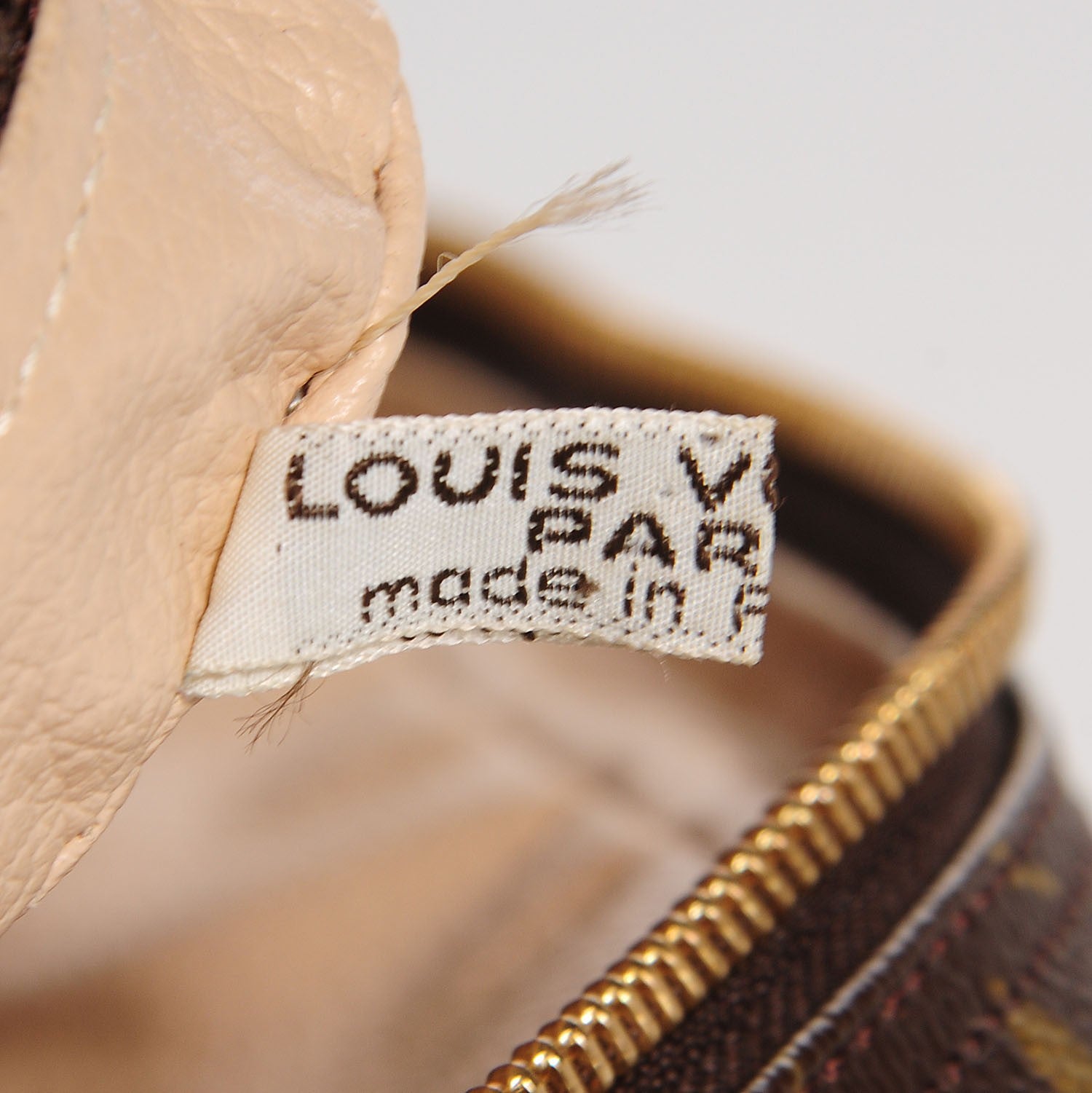 Louis Vuitton Monogram Trousse Toilette 23 6 of 7