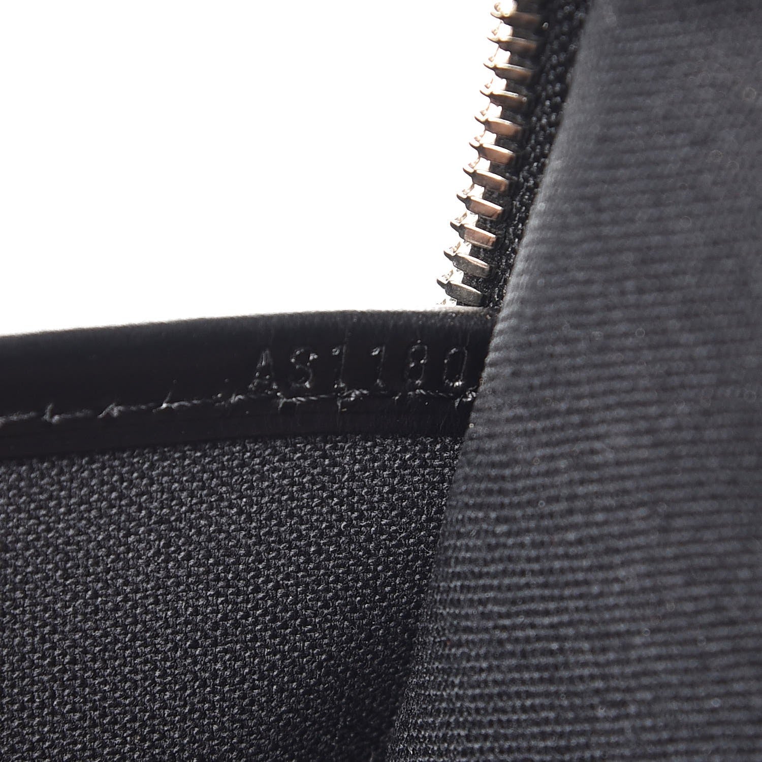 Louis Vuitton Damier Graphite Icare 7 of 9