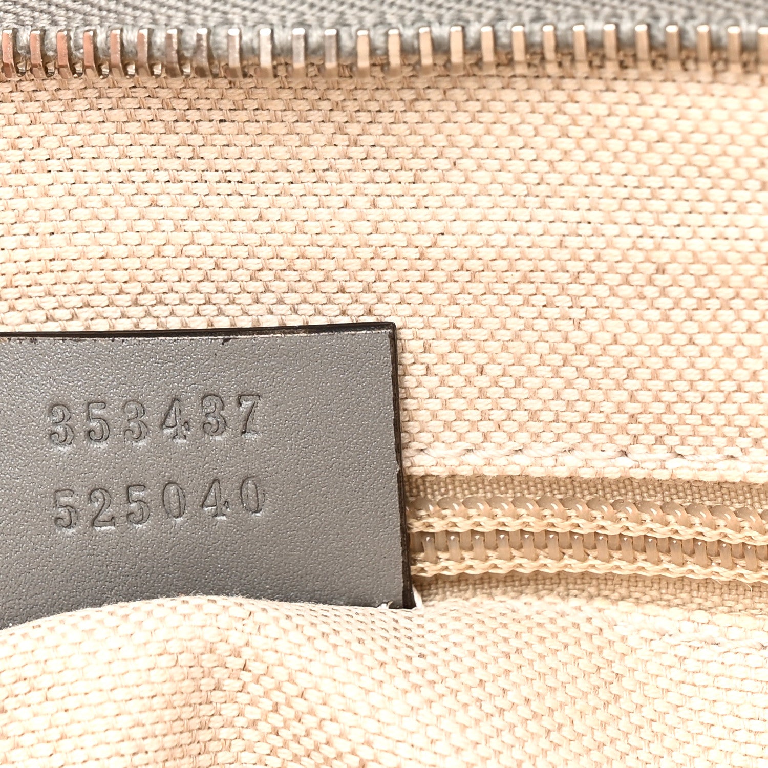 Gucci GG Supreme Monogram Medium Zippered Tote Grey 7 of 10