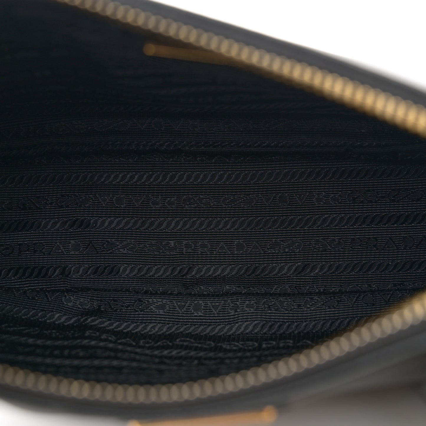 Saffiano Lux Re-Edition 2005 Shoulder Bag Black