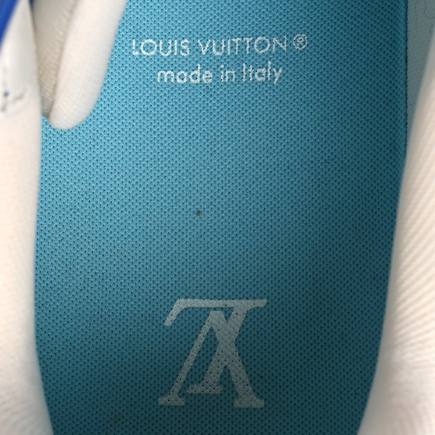 Louis Vuitton Calfskin Embossed Monogram Mens LV Trainer Sneakers 8.5 Blue 9 of 12