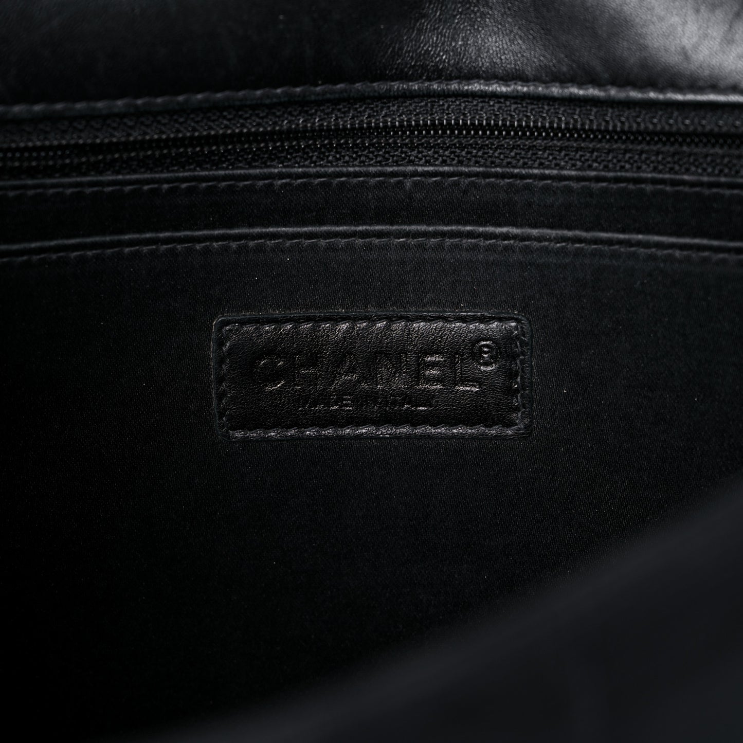 Nylon Medium Travel Flap Black