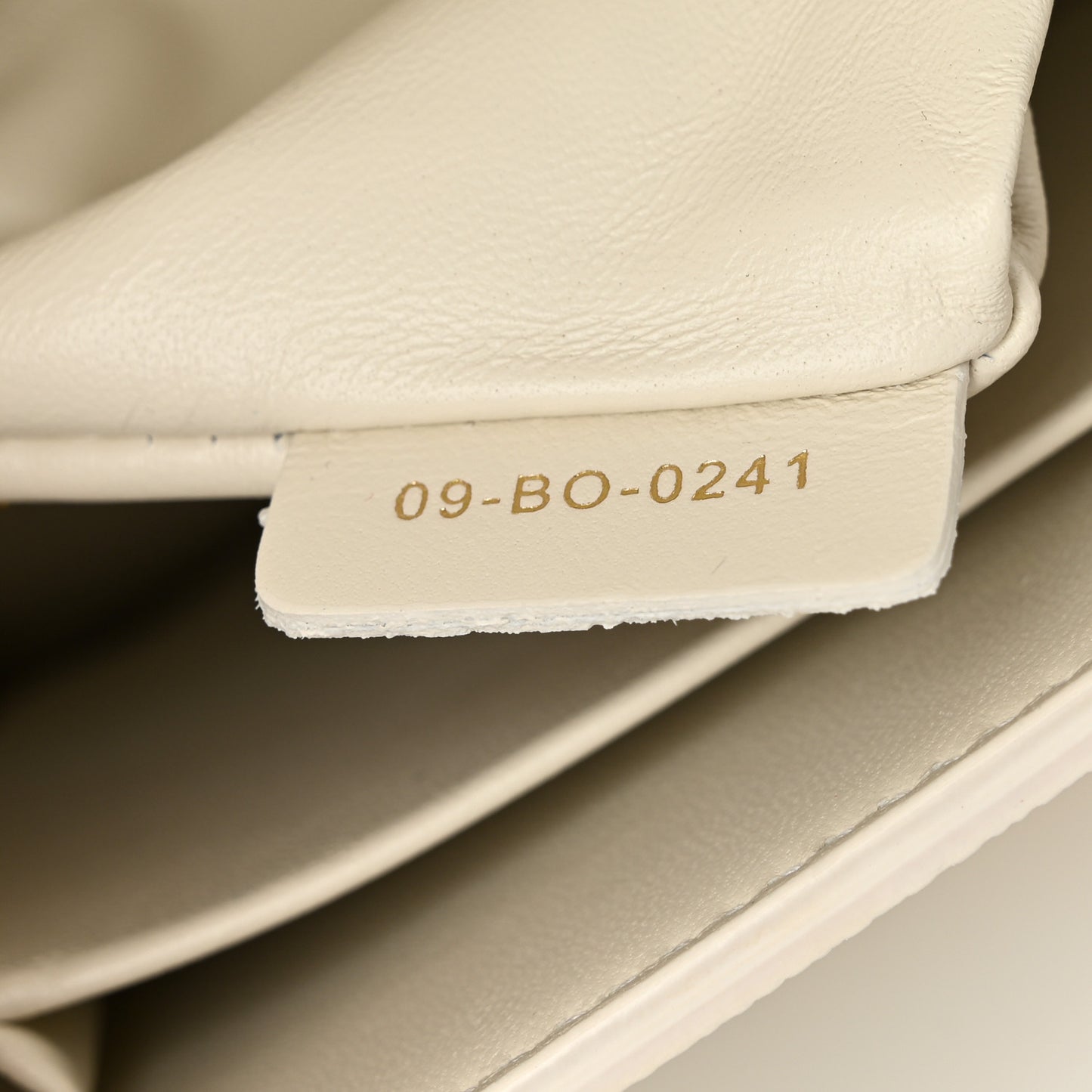 Grained Calfskin 30 Montaigne Flap Bag White