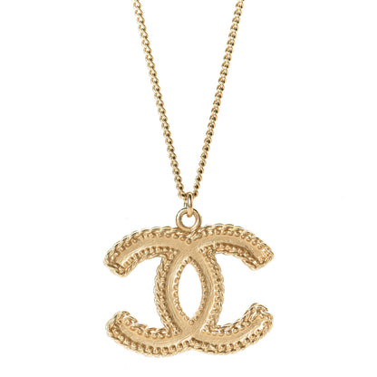 Chanel CC Necklace Matte Gold 4 of 5