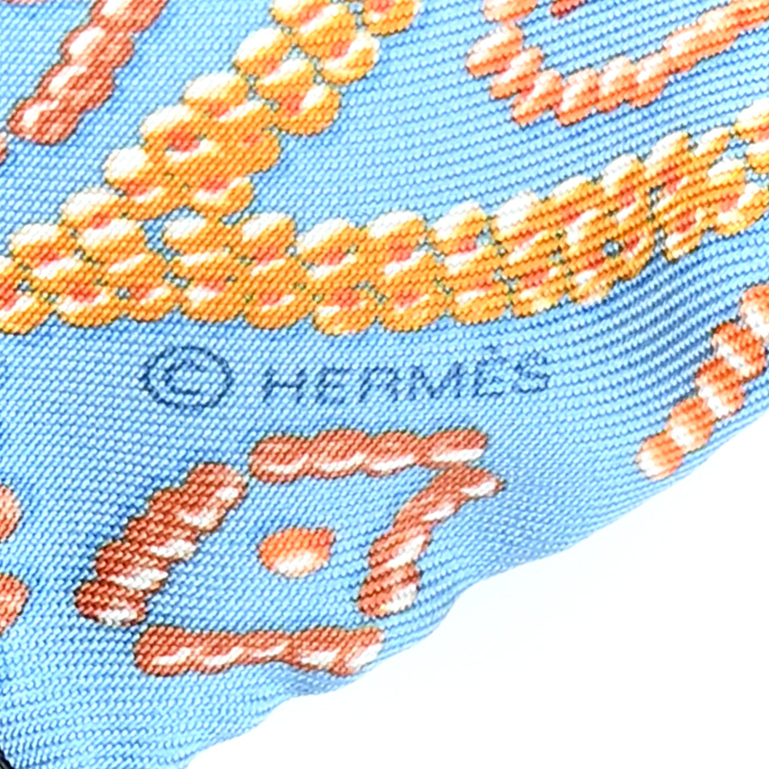 HERMES エルメス ツイルレーヌ PLUMES タートルネック ライトブルー 36 エルメス（Hermès）2026-27秋冬コレクション | ファッション | ELLE