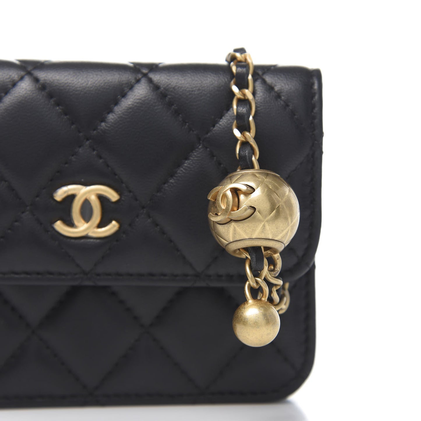 Lambskin Quilted Pearl Crush Clutch With Chain Black