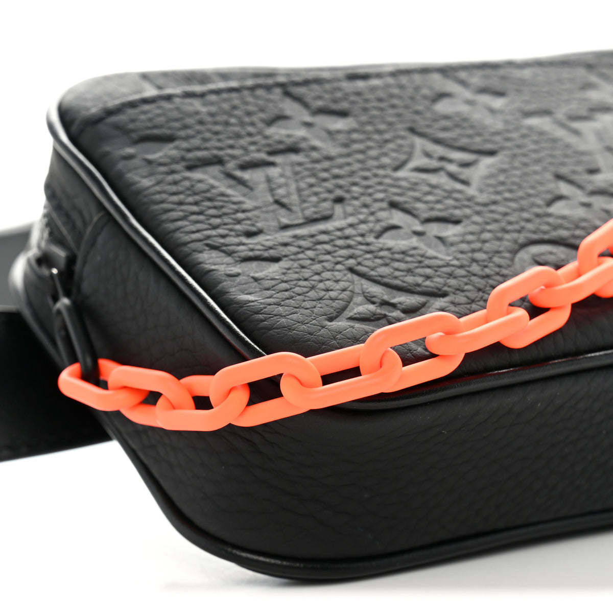 Taurillon Monogram Uniformes Solar Ray Soft Pochette Volga Belt Bag Black