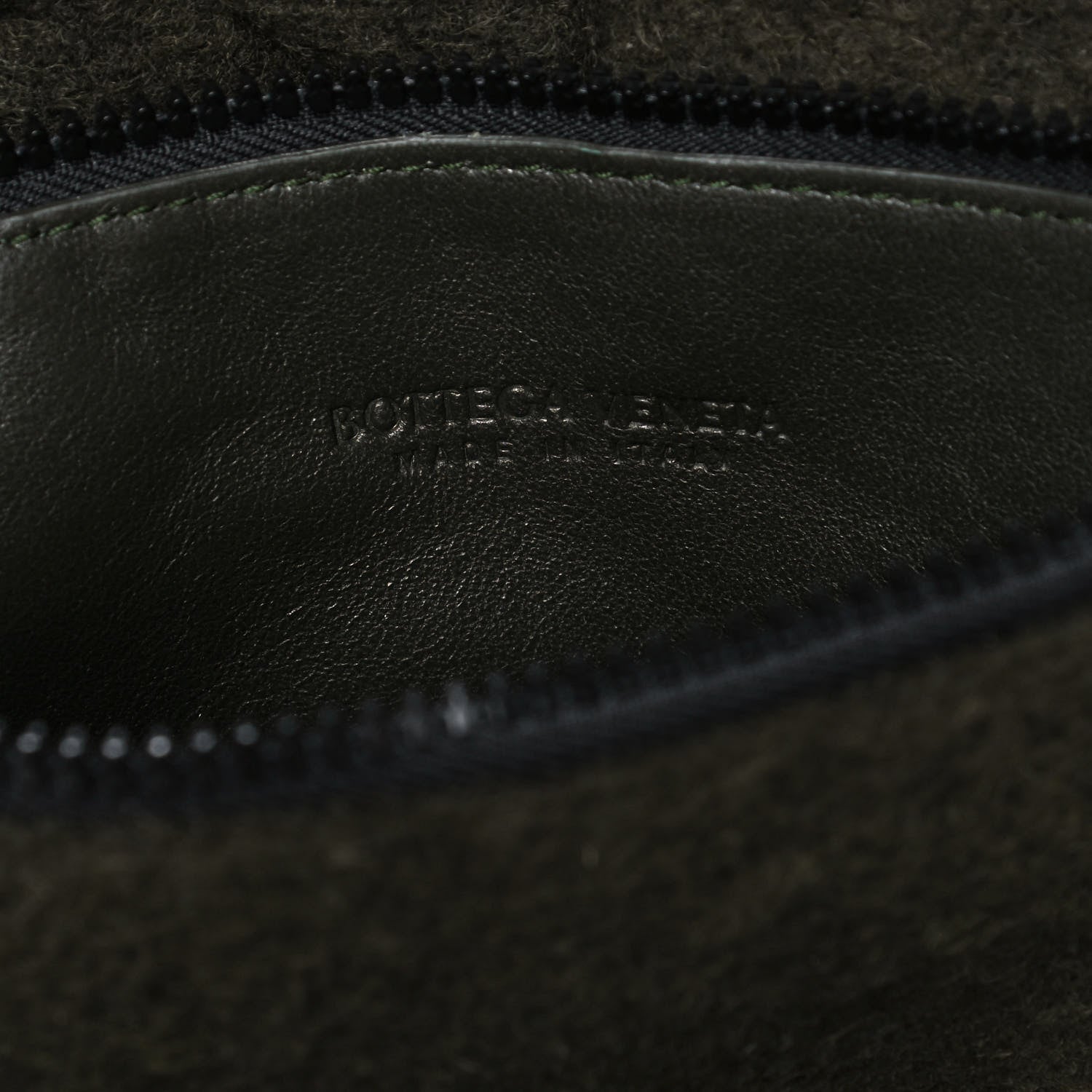 Bottega Veneta Calfskin Maxi Intrecciato Puffy Laptop Pouch Camping 7 of 16