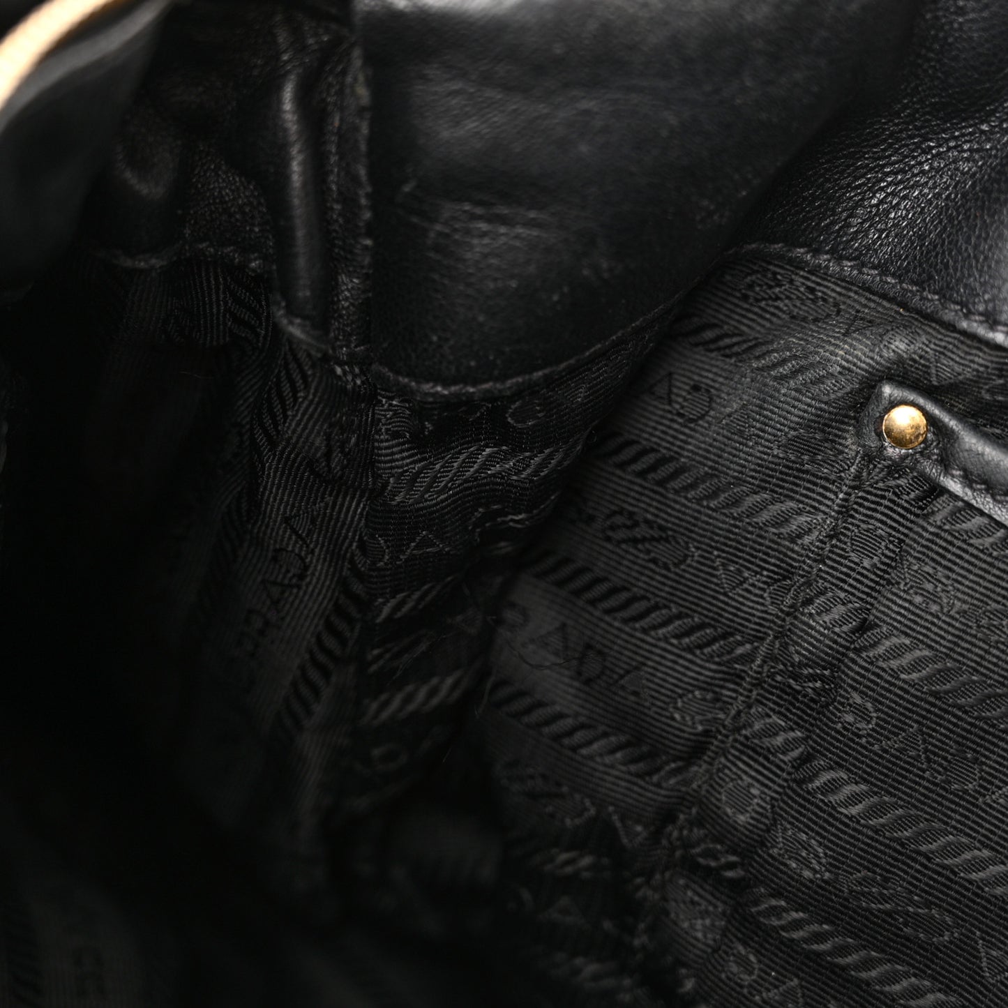 Tessuto Nylon Nappa Braided Gaufre Shopping Satchel Black