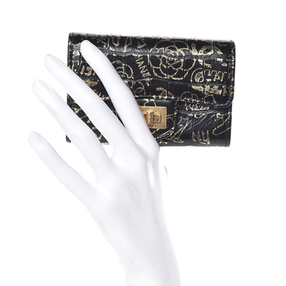 Chanel Calfskin Crocodile Embossed Graffiti 2.55 Cocodile Reissue Flap Card Holder Black Gold 2 of 9
