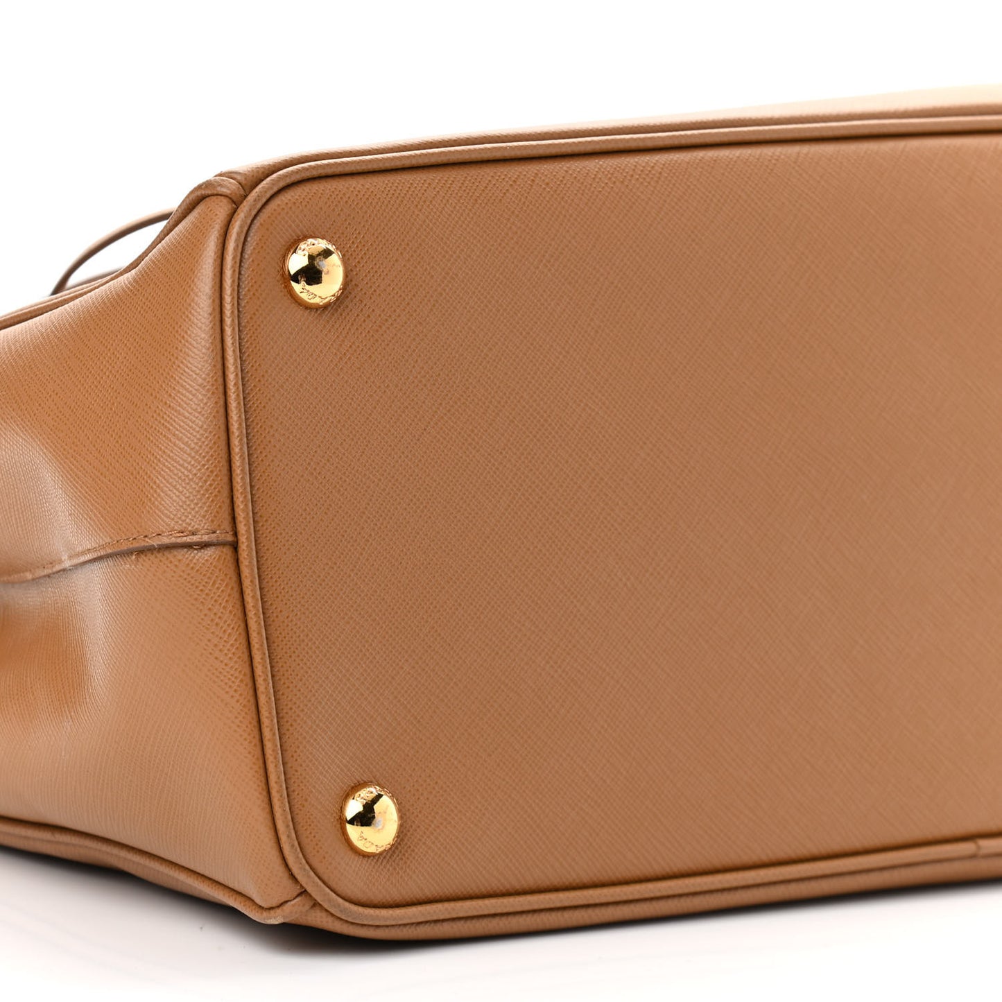 Saffiano Medium Galleria Double Zip Tote Caramel