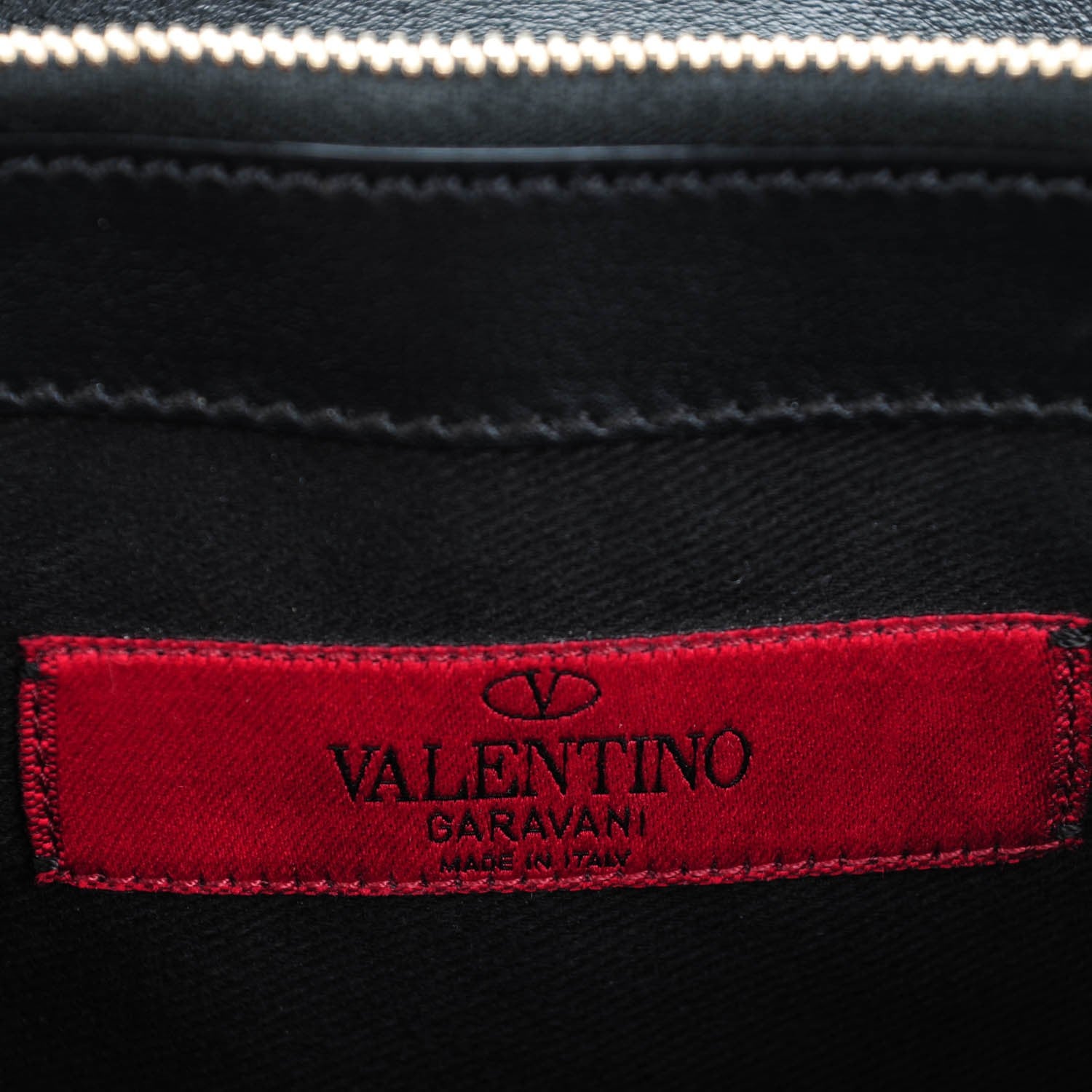 Valentino Garavani Vitello Glam Lock Rockstud Clutch Black 6 of 6