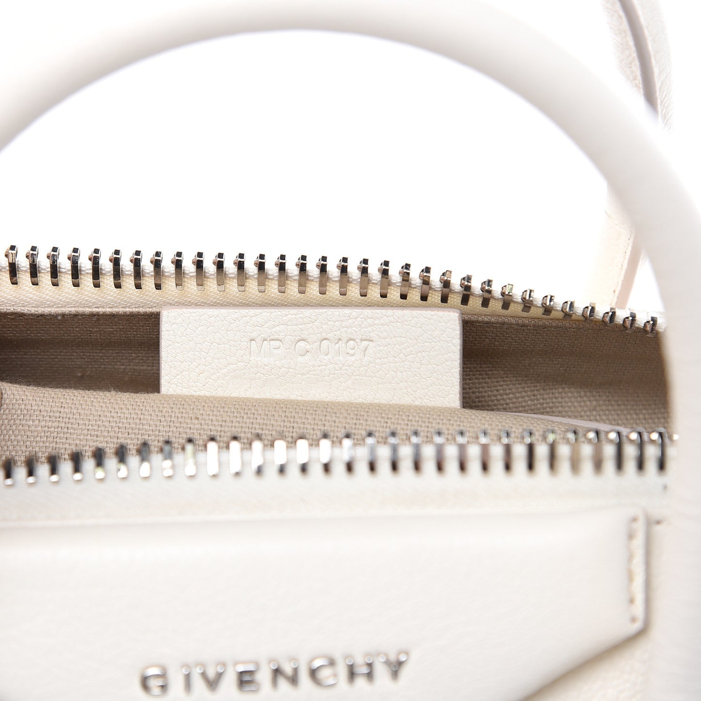Sugar Goatskin Small Antigona Off White