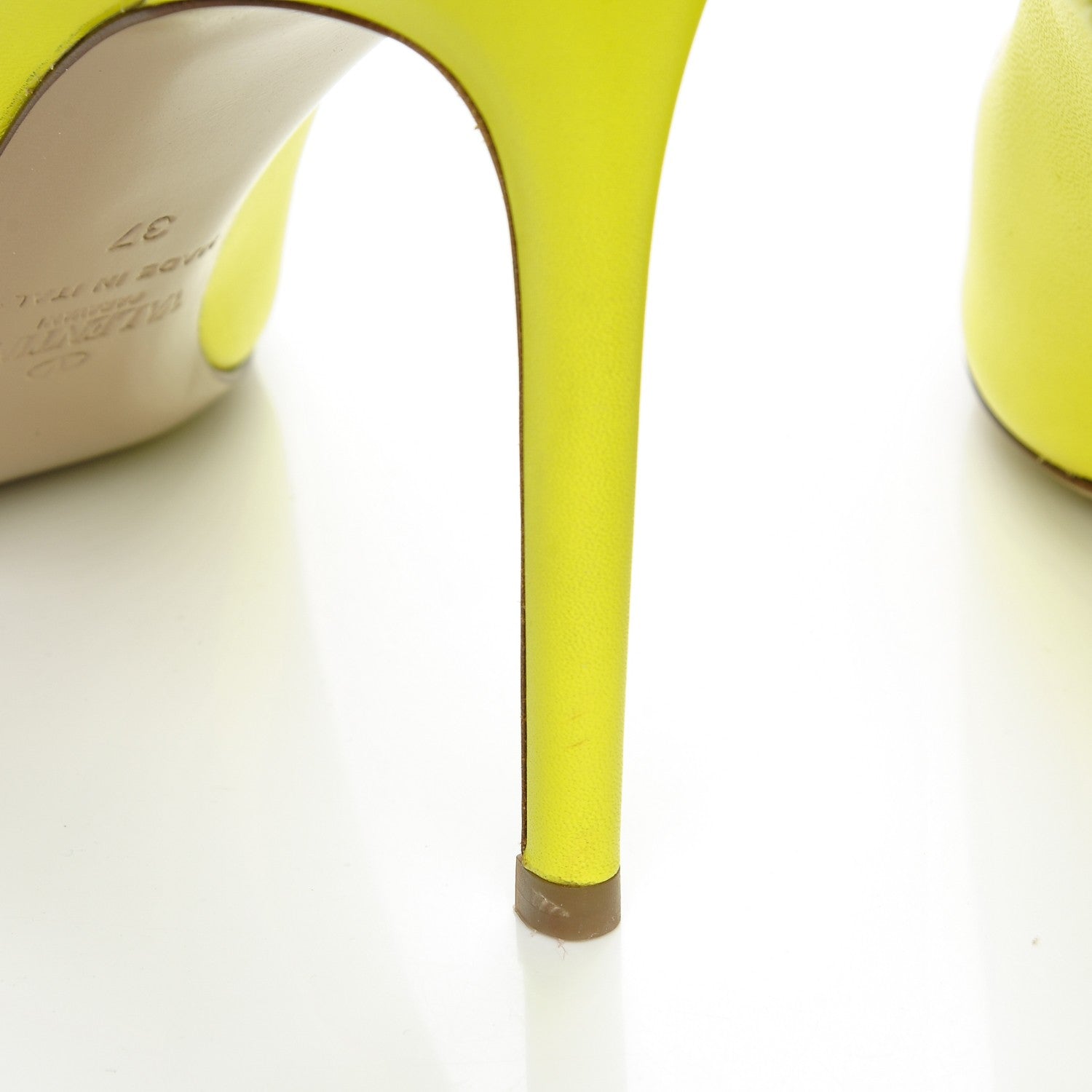Valentino Garavani Matte Calfskin Rockstud New Plain 100mm Pumps 37 Yellow 11 of 13