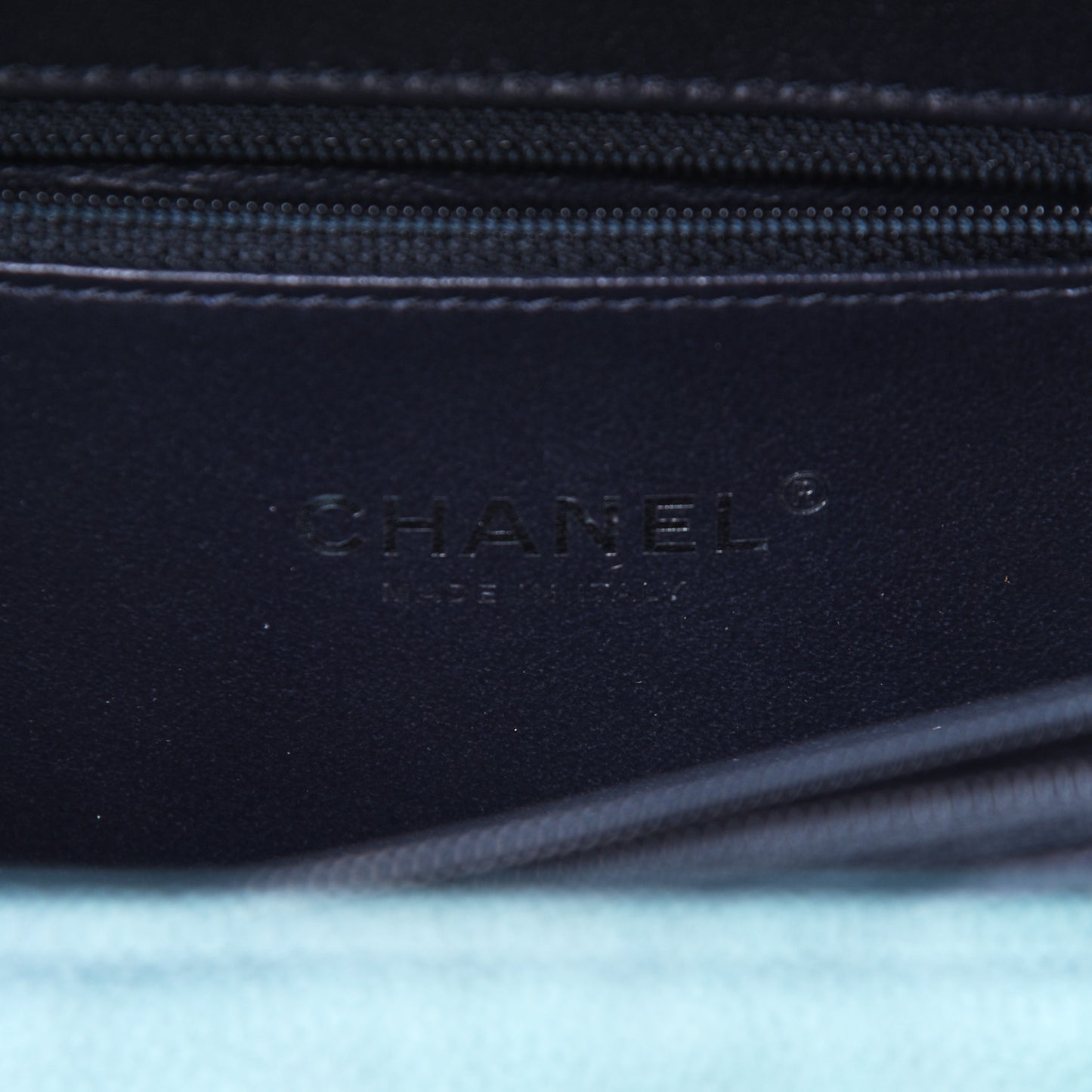 Iridescent Caviar Quilted Medium CC Filigree Vanity Case Dark Turquoise