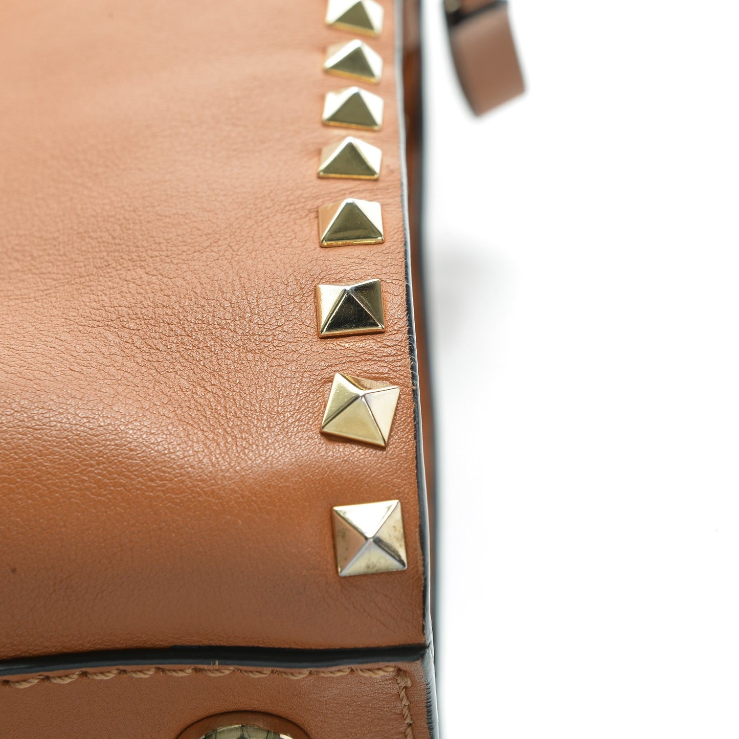 Vitello Rockstud Dome Shopper Light Cuir