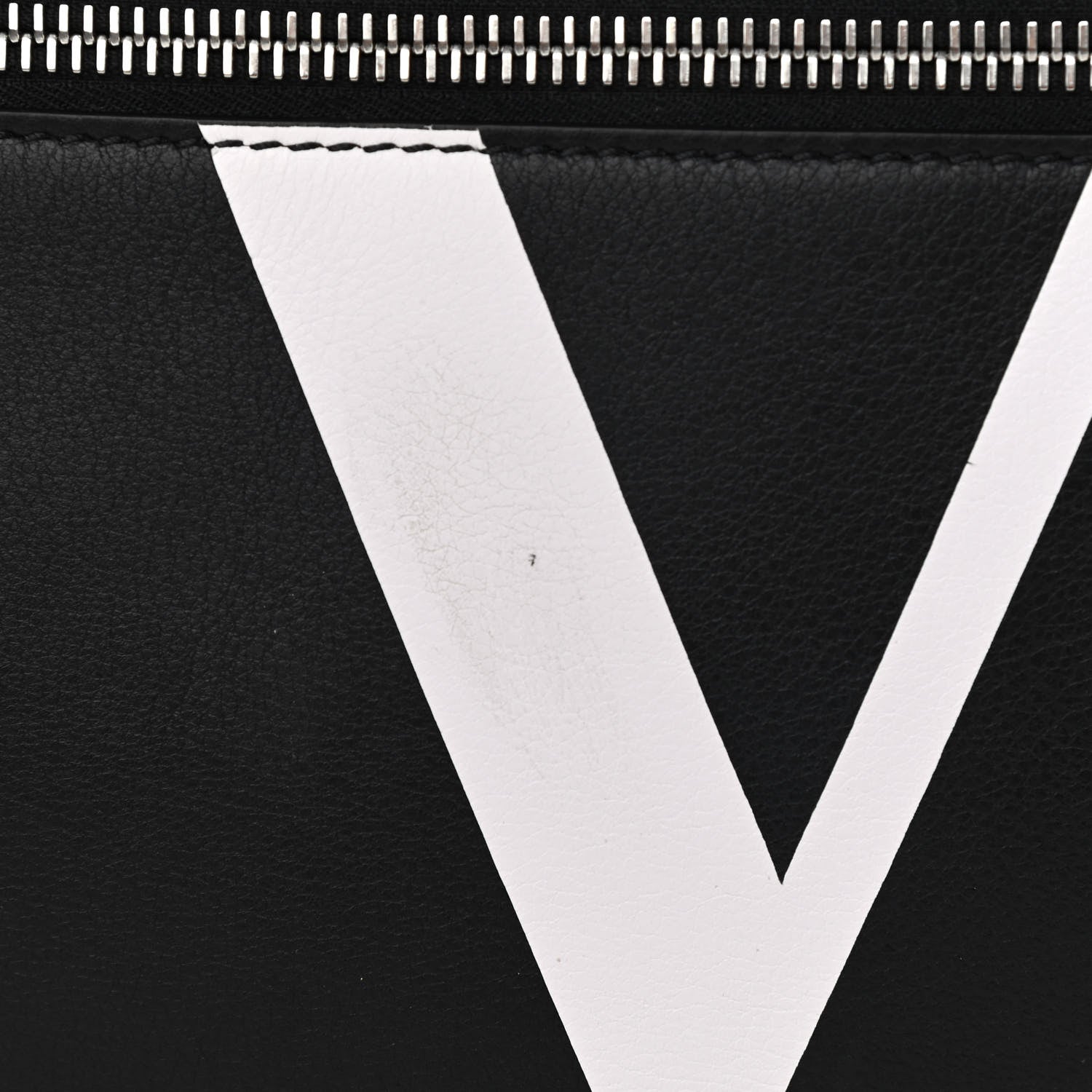 Valentino Garavani Calfskin Logo Belt Bag Black White 9 of 10