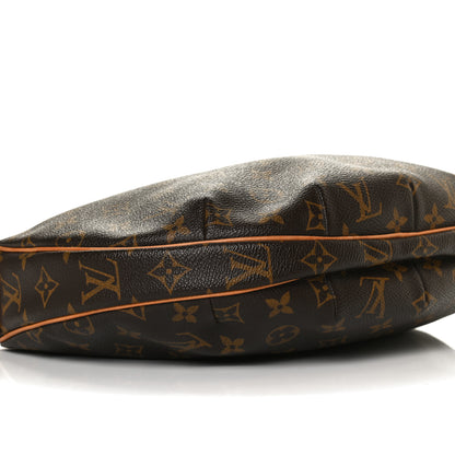 Louis Vuitton Monogram Croissant MM 8 of 14