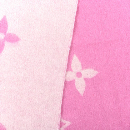 Louis Vuitton Cashmere Monogram Reykjavik Scarf White Pink 3 of 4