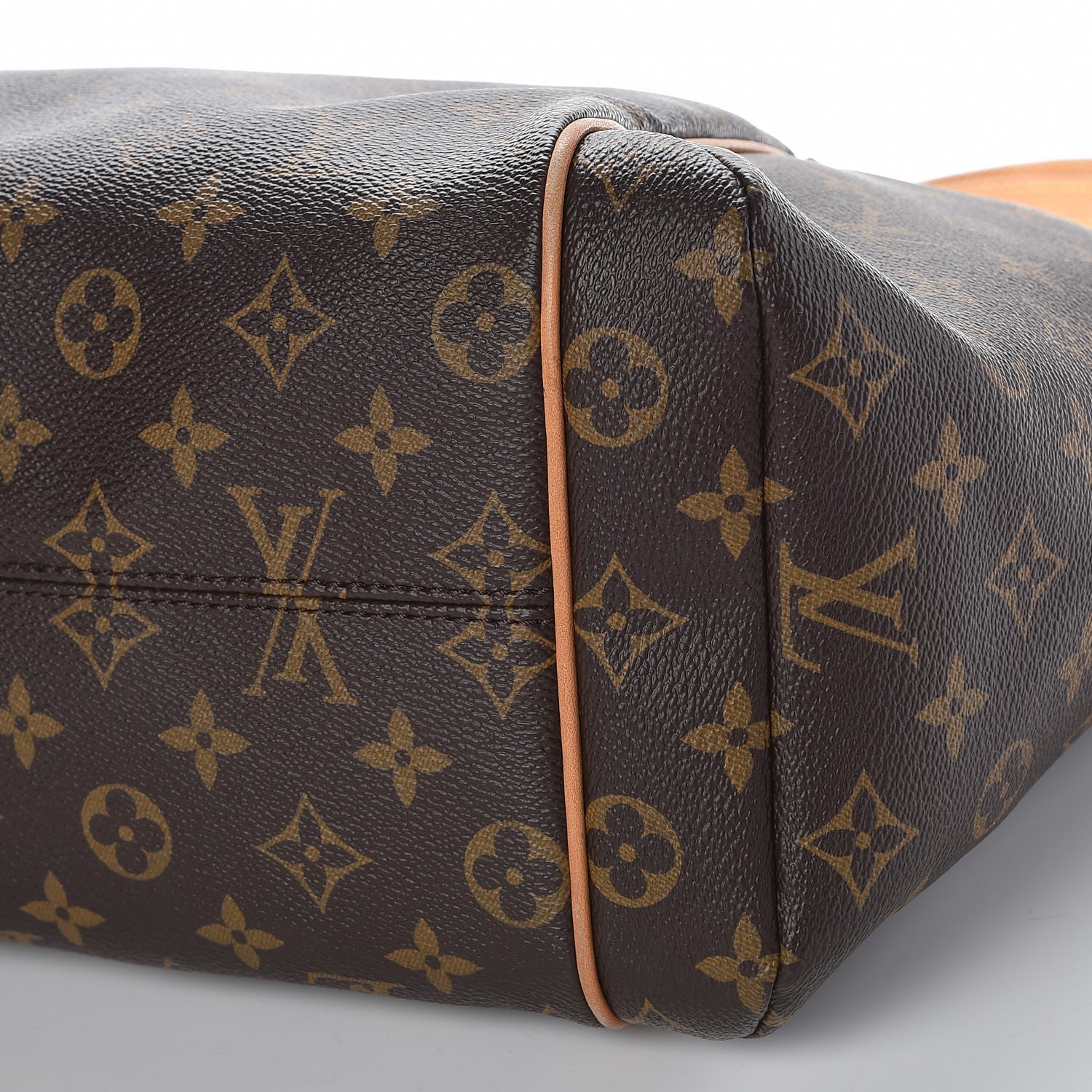 Louis Vuitton Monogram Totally MM 11 of 11