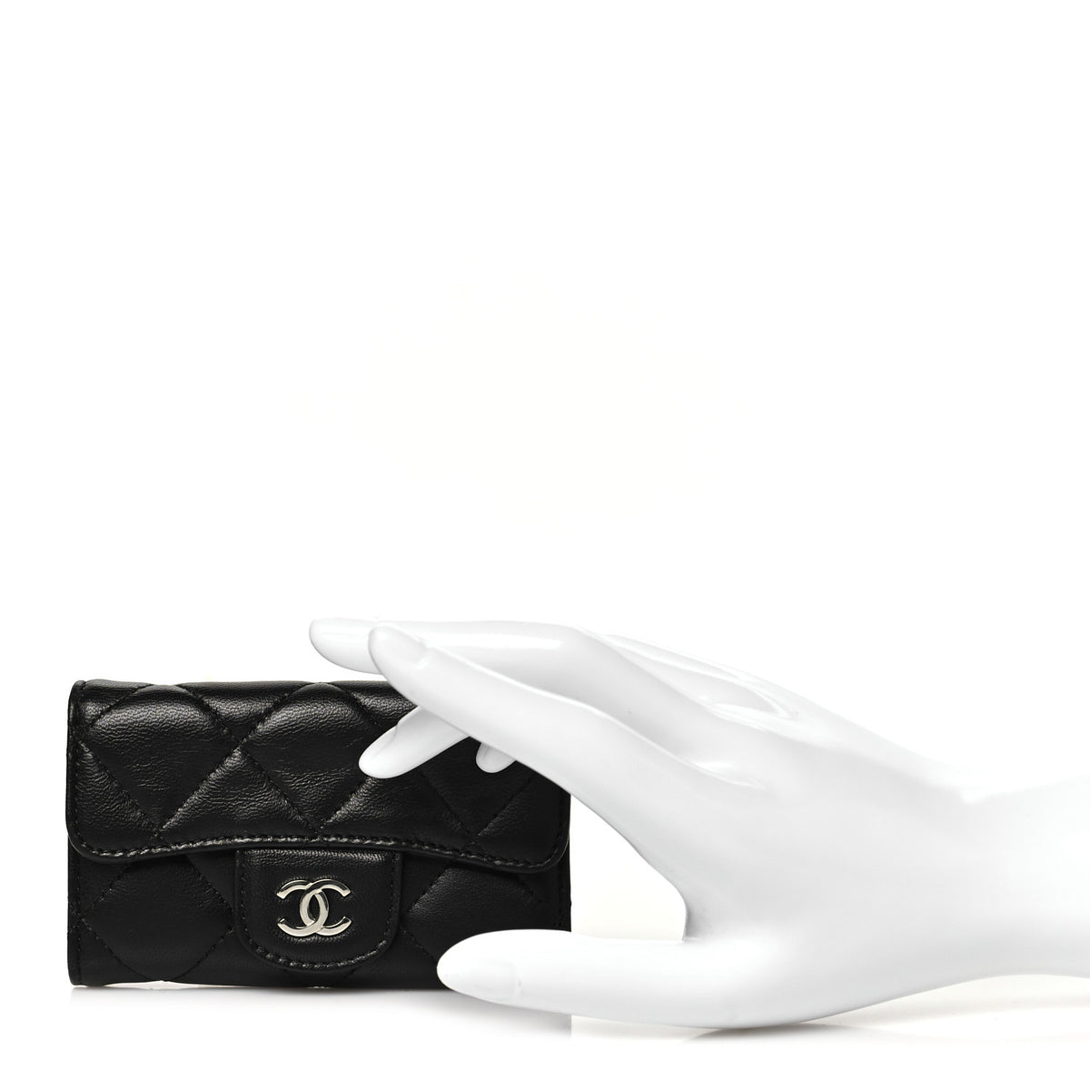 Lambskin Quilted 6 Key Holder Black