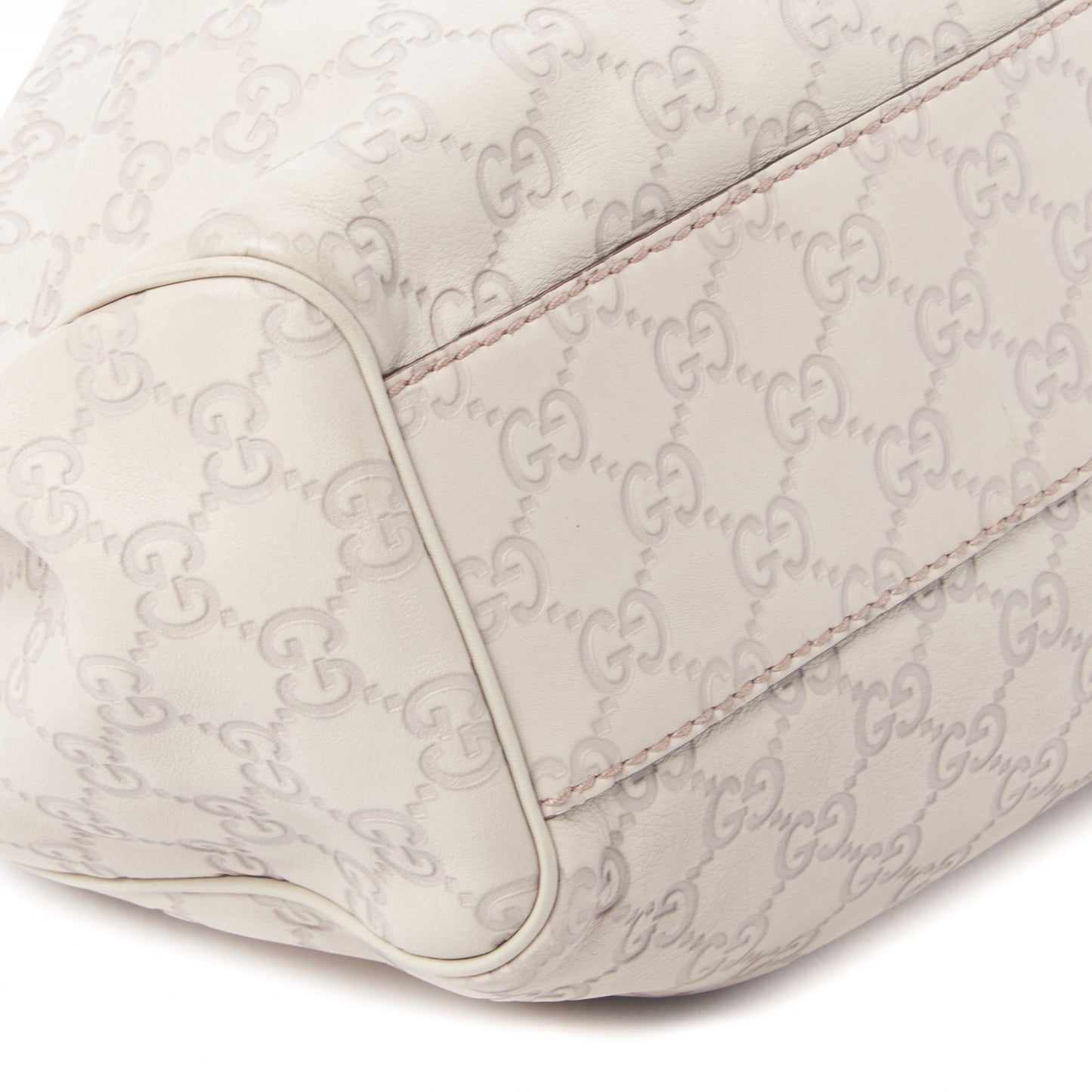 Guccissima Medium Sukey Tote Mystic White