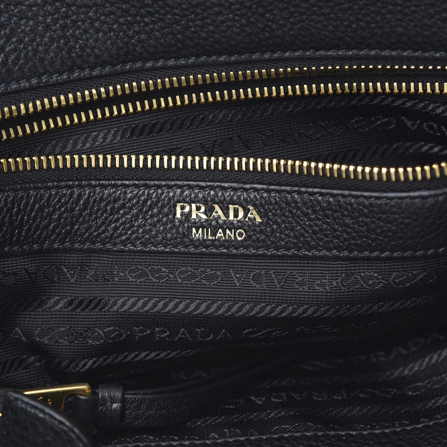 Vitello Phenix Tote Black