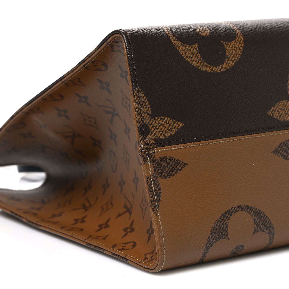 Reverse Monogram Giant Onthego GM