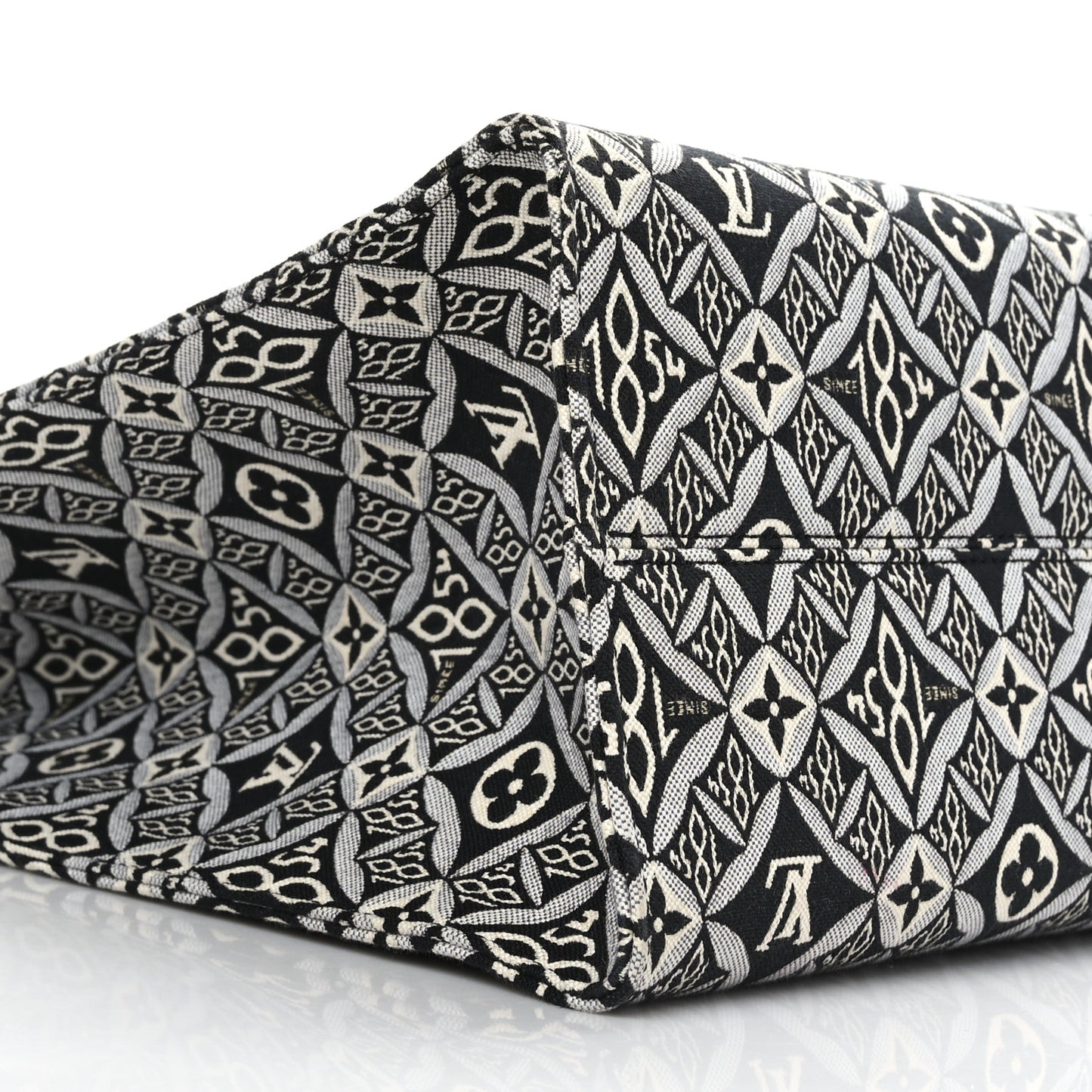 Jacquard Since 1854 Onthego GM Grey