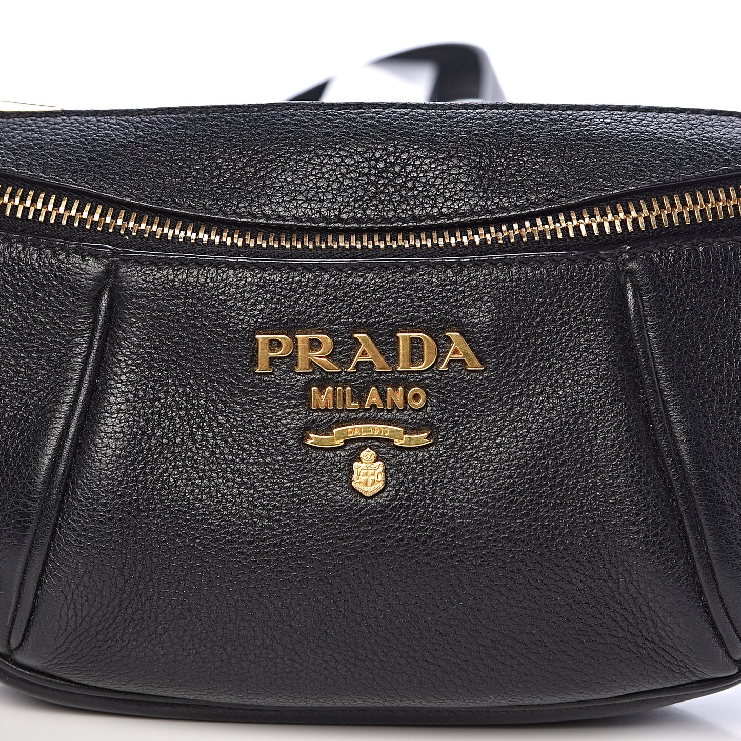 Vitello Daino Small Belt Bag Black