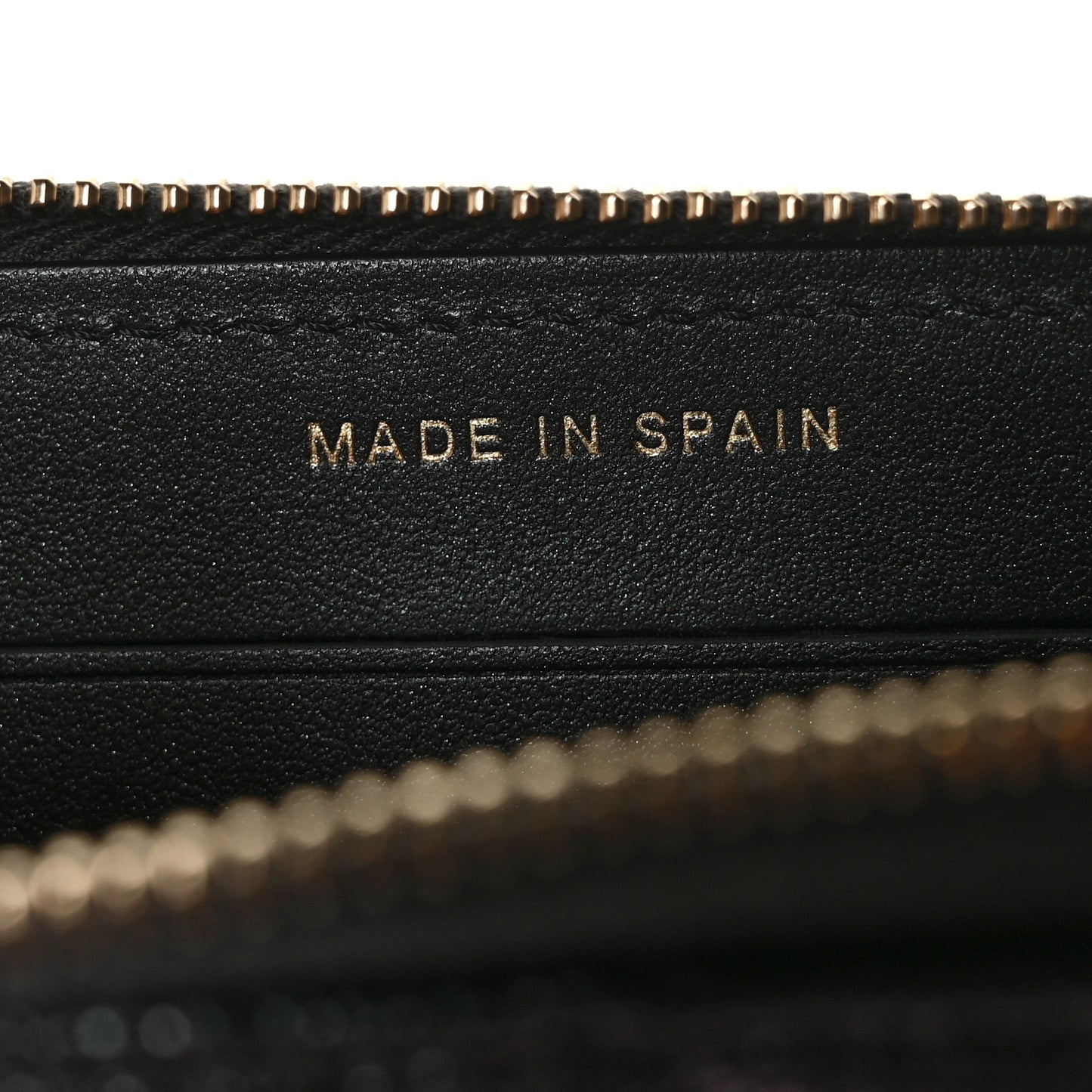 Iridescent Caviar Quilted Medium Zip Around Wallet Black