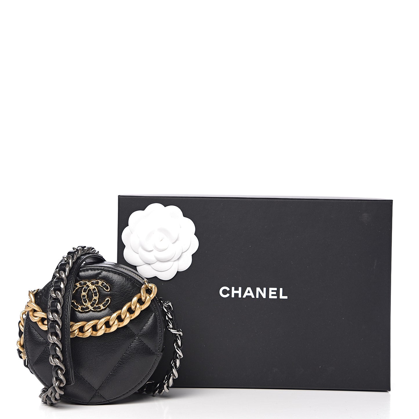 Shiny Goatskin Quilted 19 Round Clutch With Chain Black