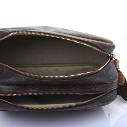 Louis Vuitton Monogram Reporter PM 5 of 21