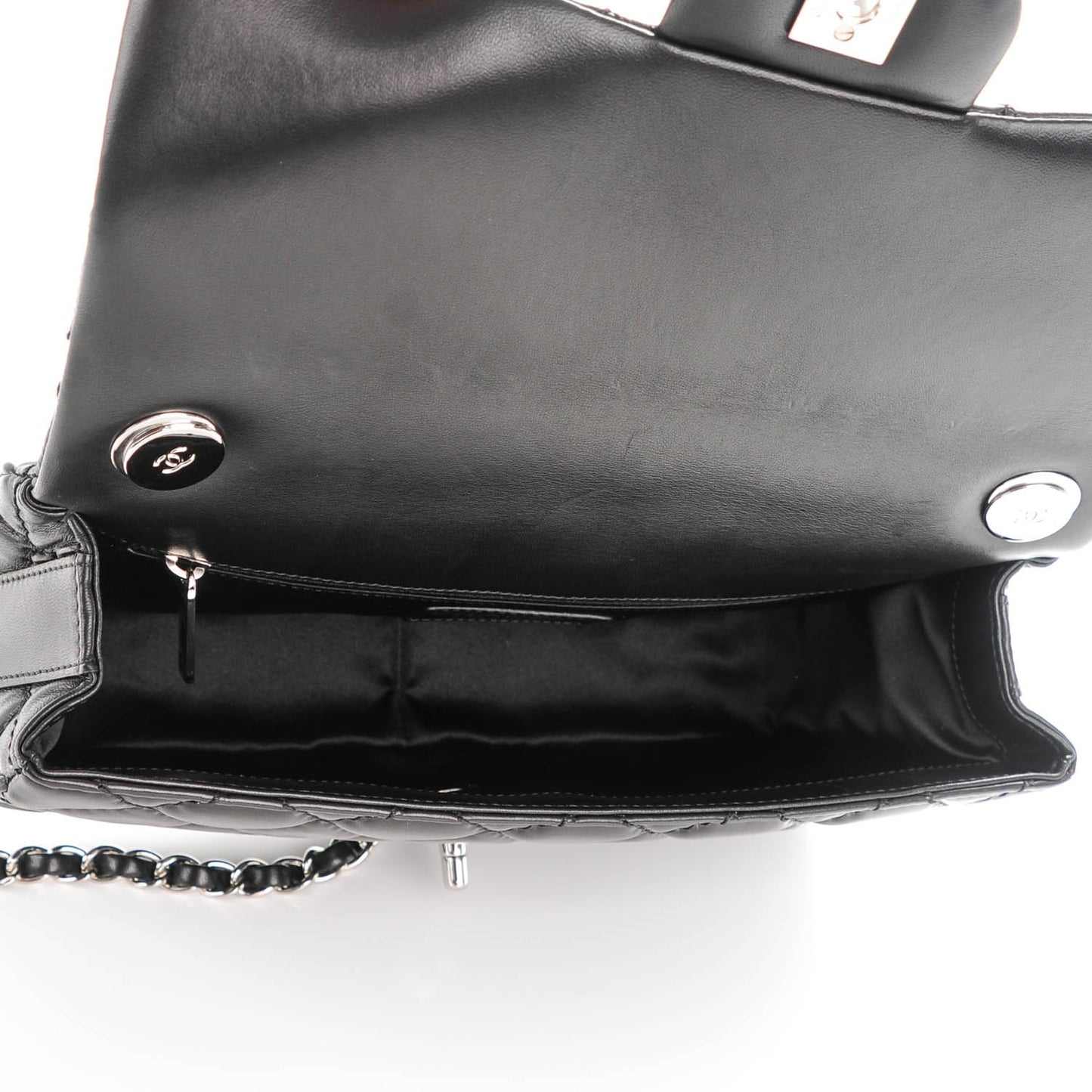 Lambskin Quilted Medium Easy Carry Flap Black
