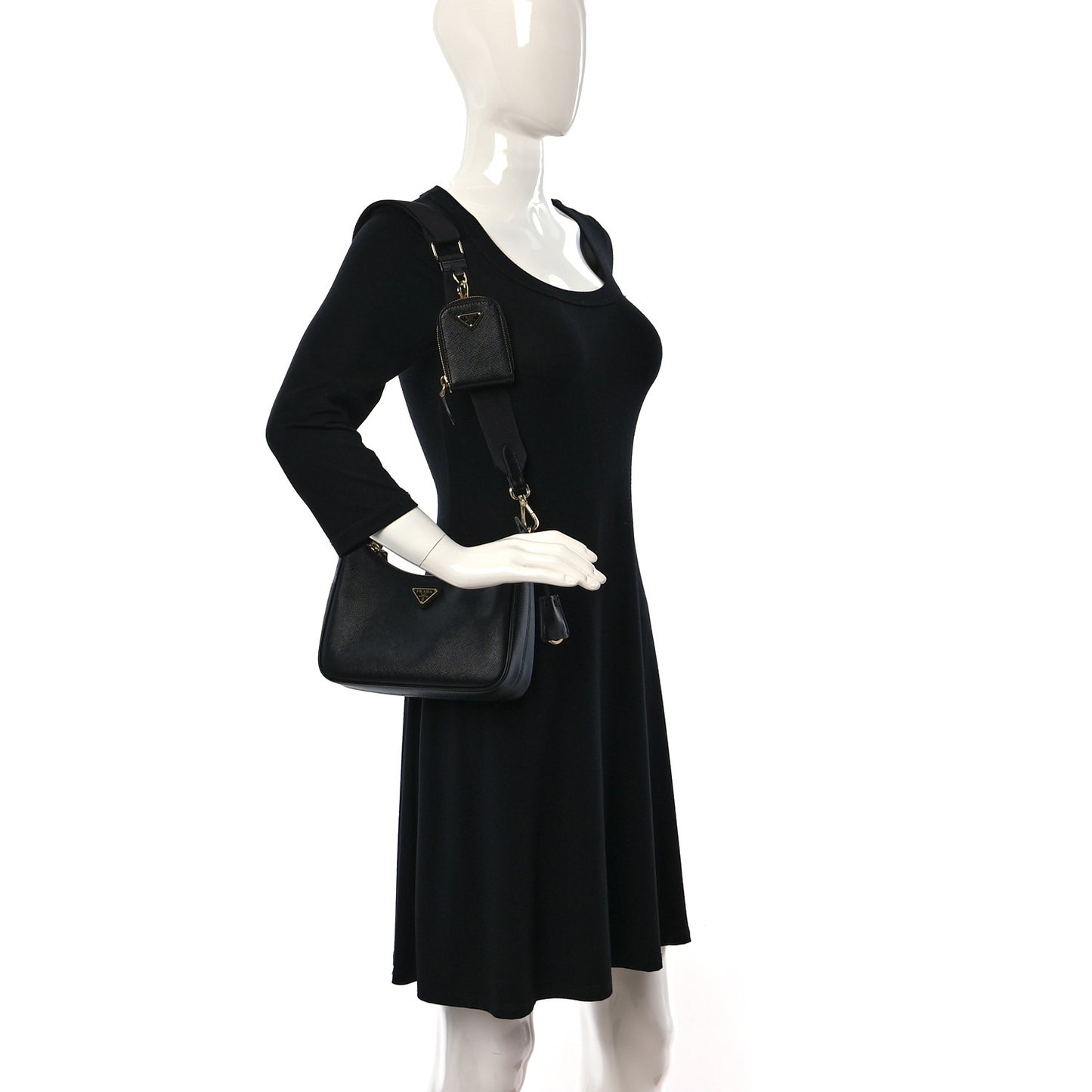 Saffiano Lux Re-Edition 2005 Shoulder Bag Black