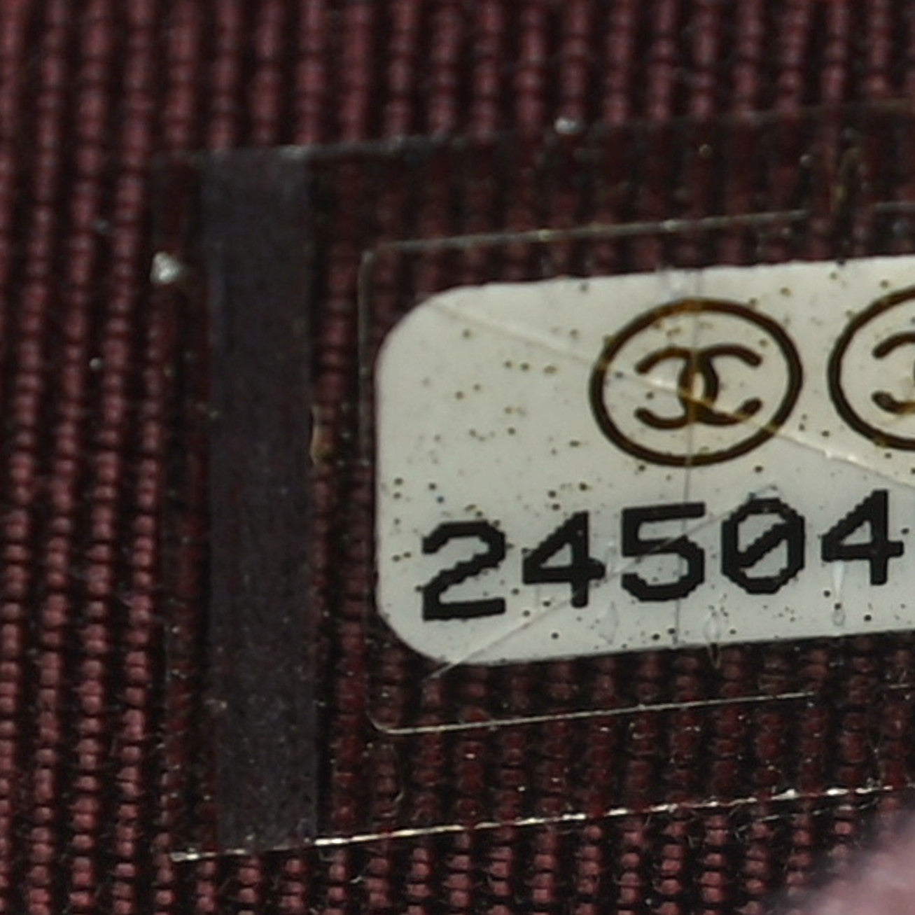 Caviar Quilted Square Wallet On Chain WOC Black