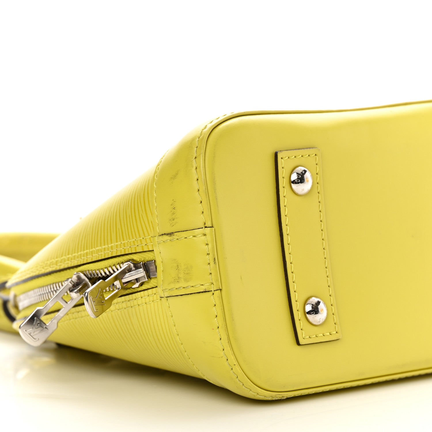 Louis Vuitton Epi Alma BB Pistache 4 of 21