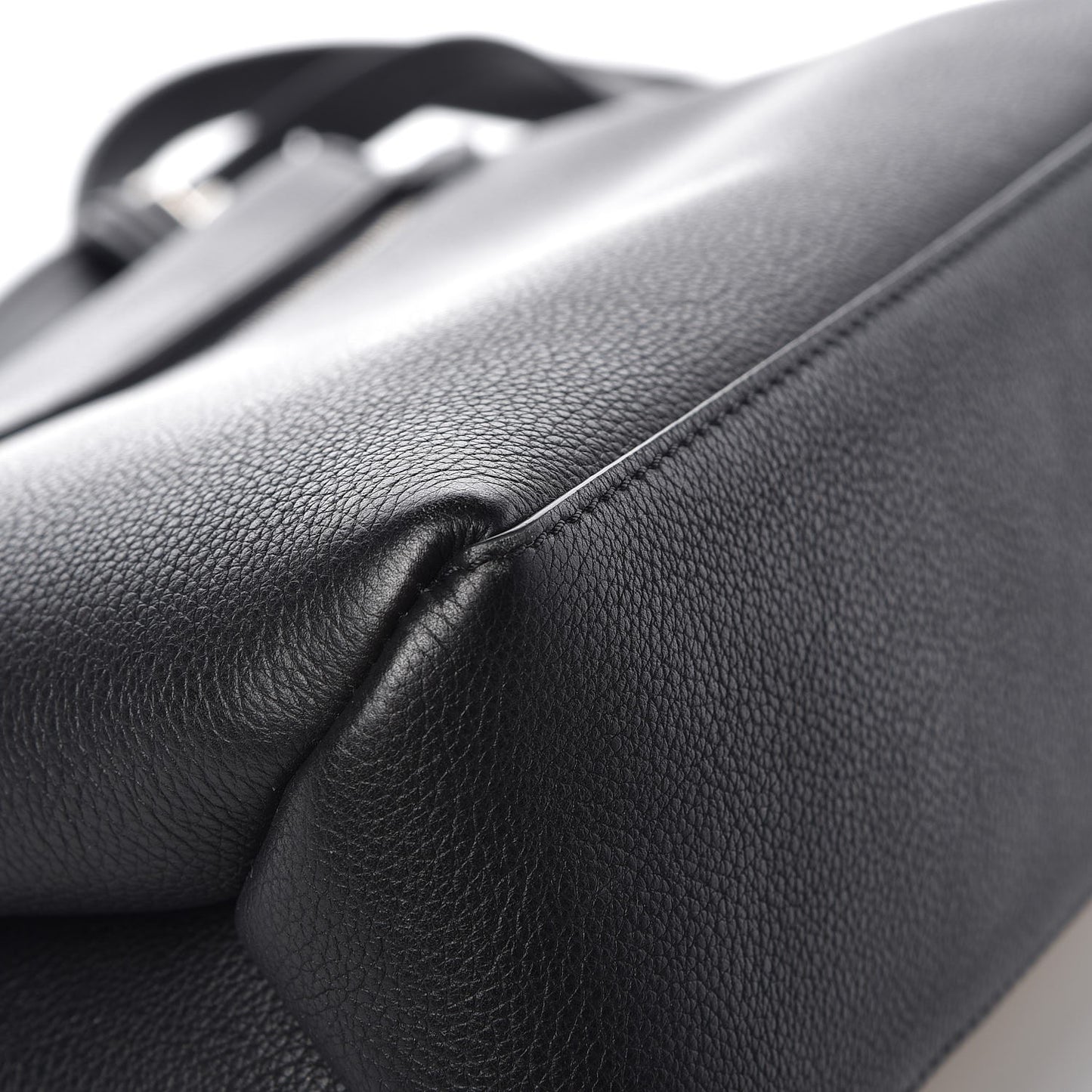 Soft Calfskin My Lockme Top Handle Vanille Black