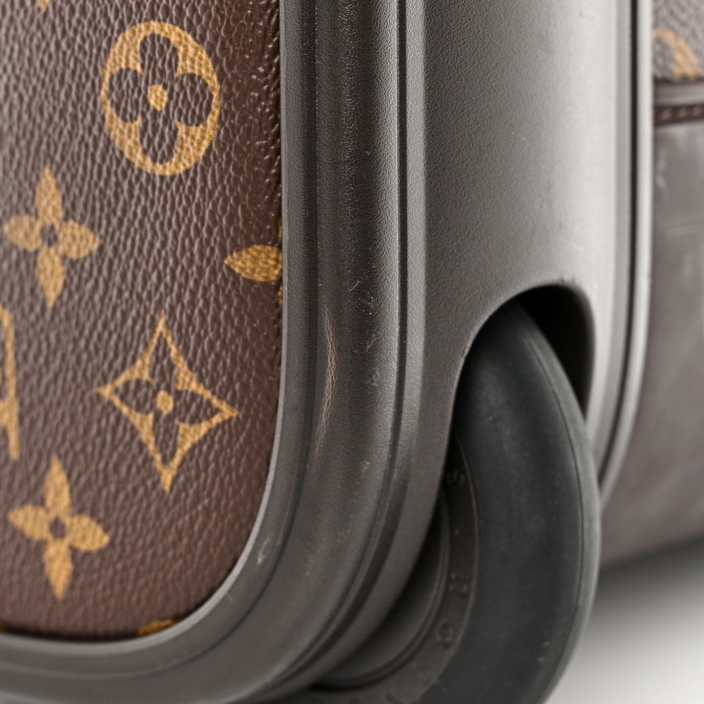 Monogram Eole 50