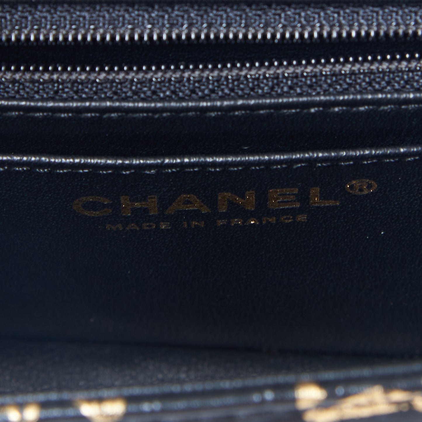 Calfskin Crocodile Embossed Graffiti 2.55 Mini Cocodile Reissue Flap Black Gold
