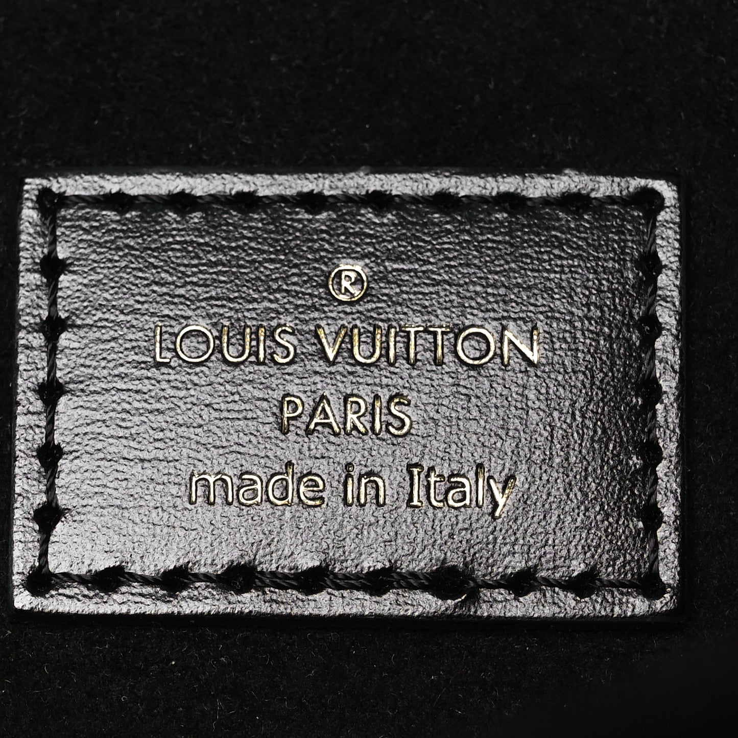 Reverse Monogram Pochette Metis