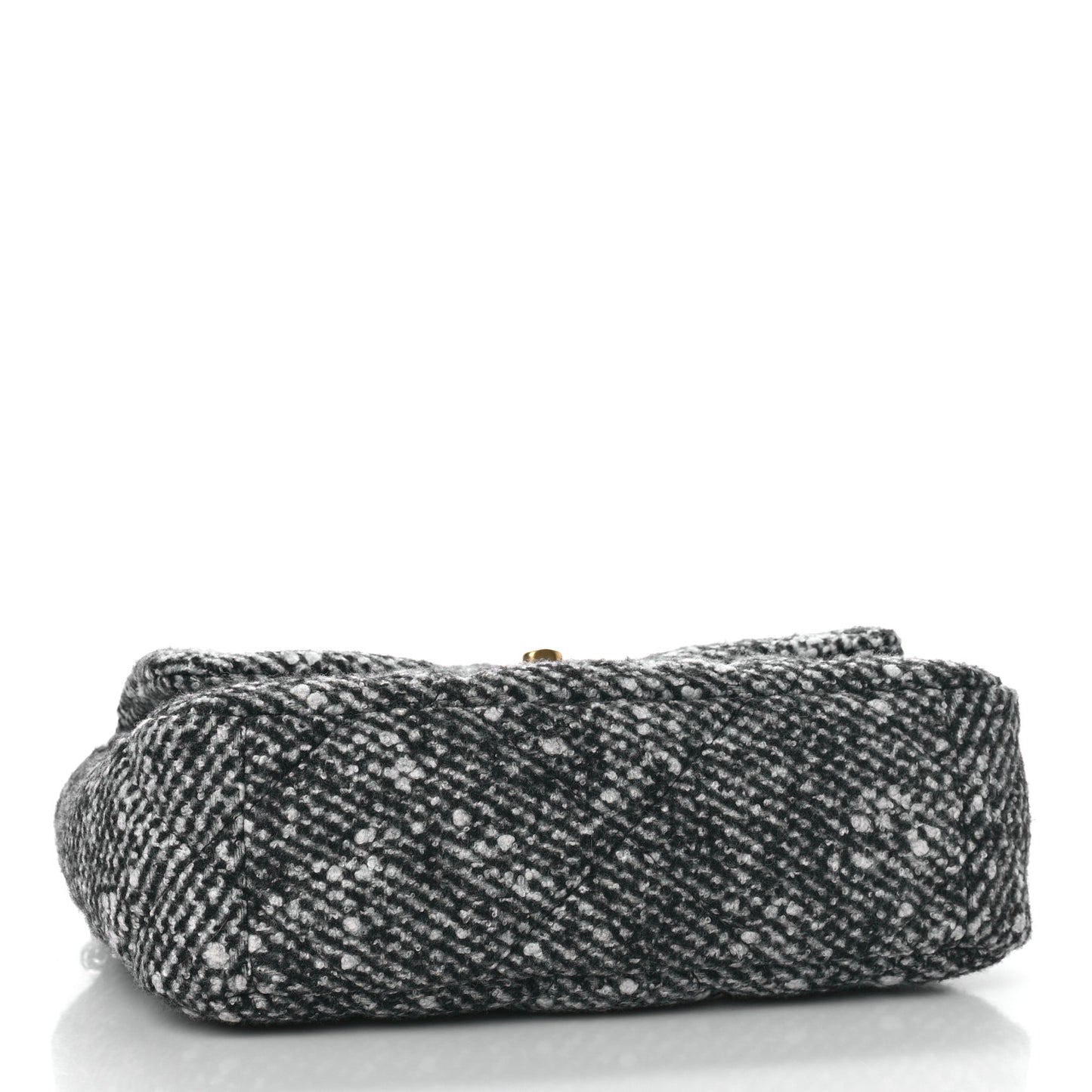 Tweed Quilted Medium Chanel 19 Flap Black White