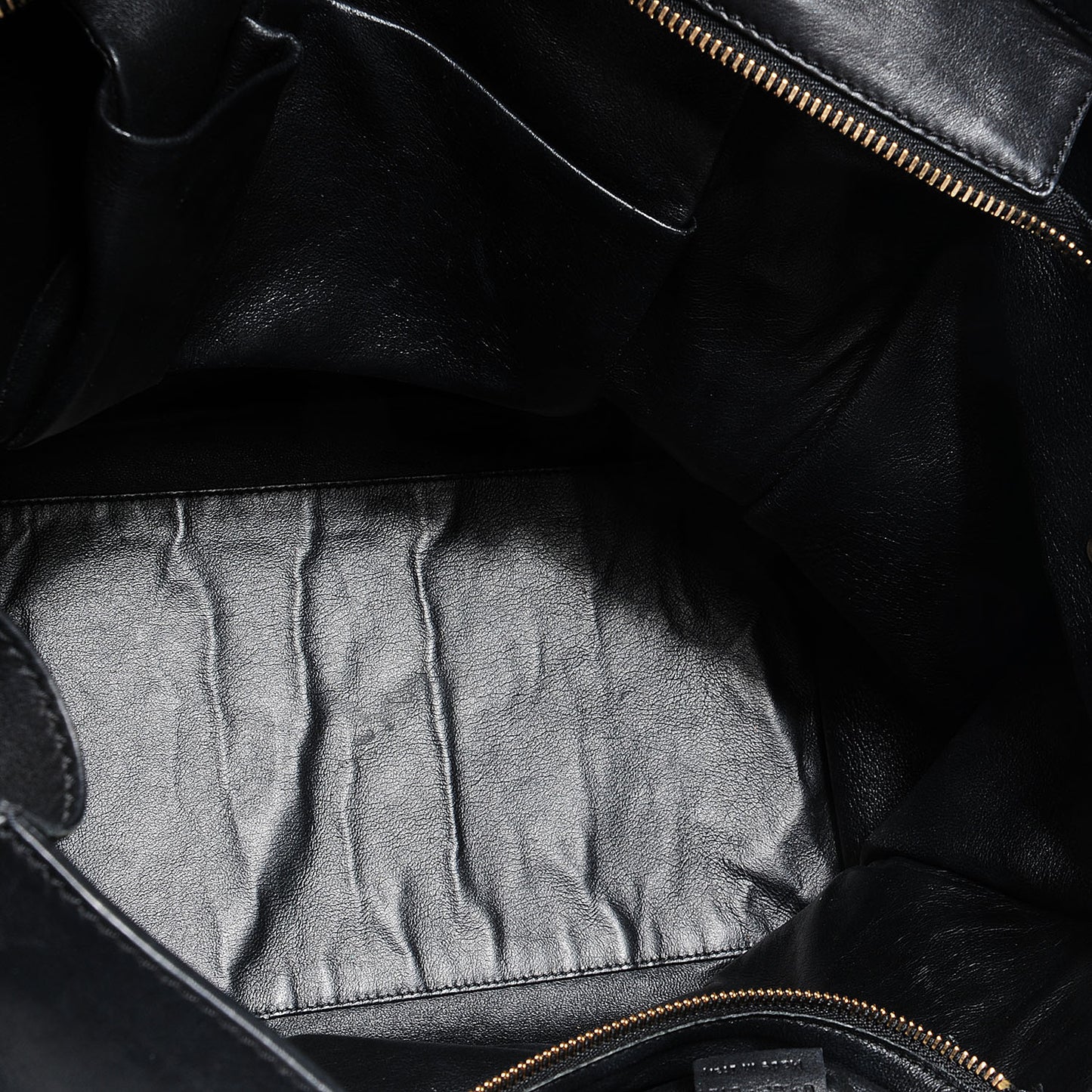 Smooth Calfskin Medium Luggage Black