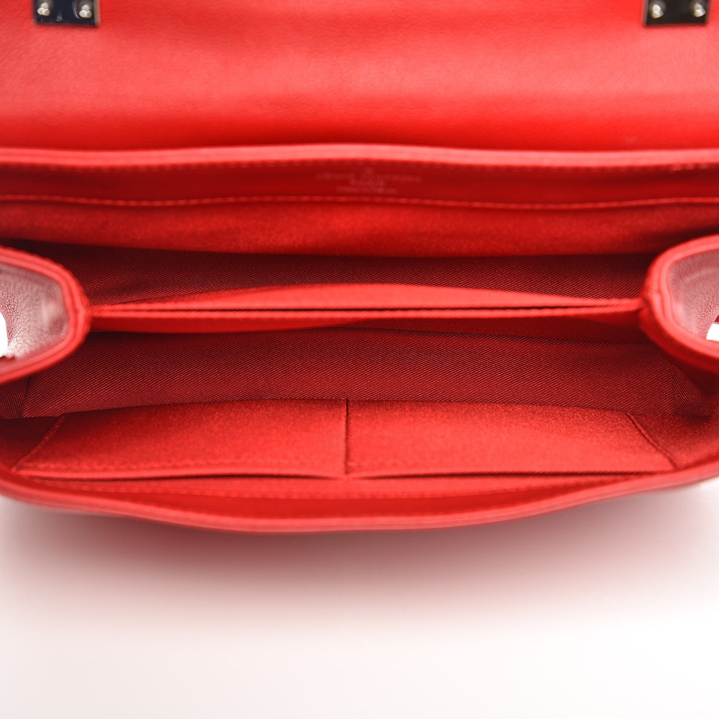 Soft Calfskin Lockme II Top Handle Rubis