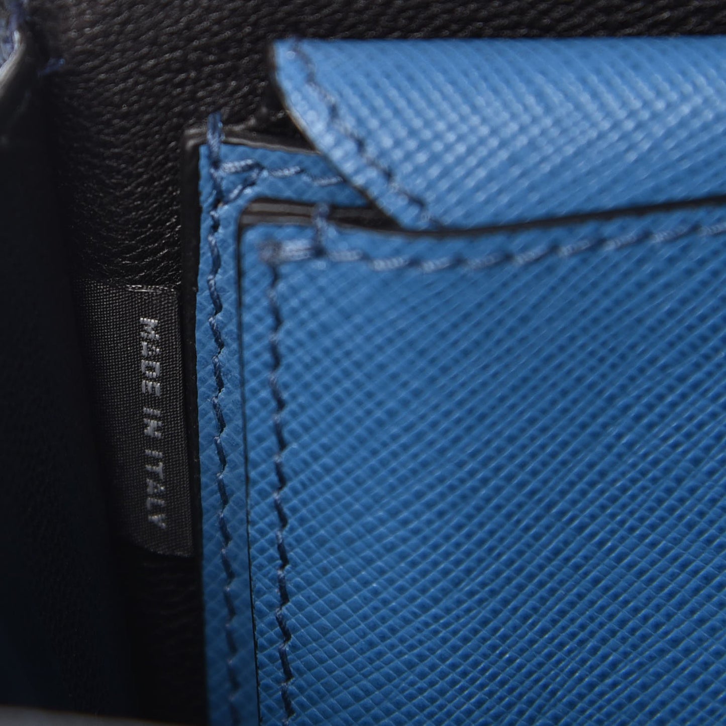 Saffiano Lux Sound Shoulder Bag Bluette Cobalto