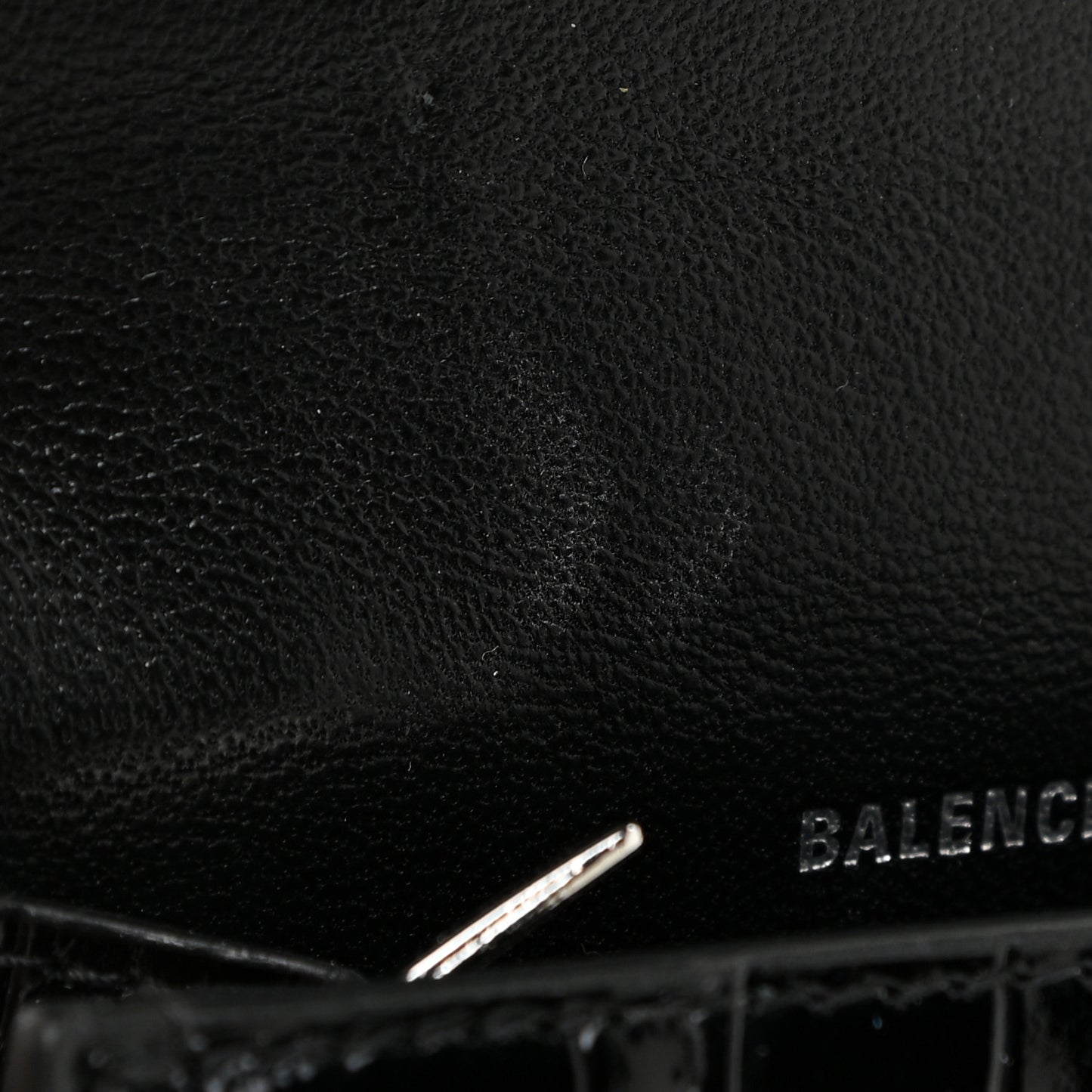 Shiny Calfskin Monochrome Crocodile Embossed Hourglass Chain Cardholder Black